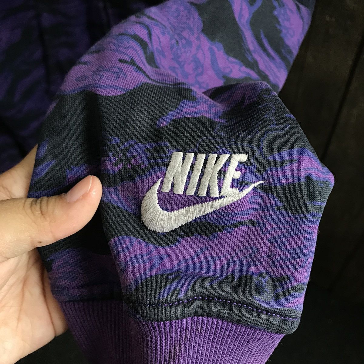 Vintage nike tiger stripe zipper hoodie