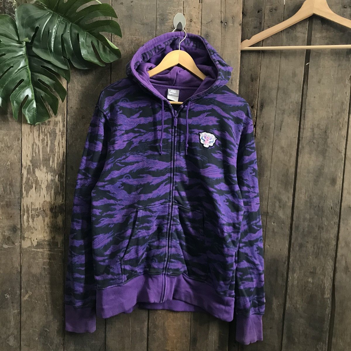 Vintage nike tiger stripe zipper hoodie
