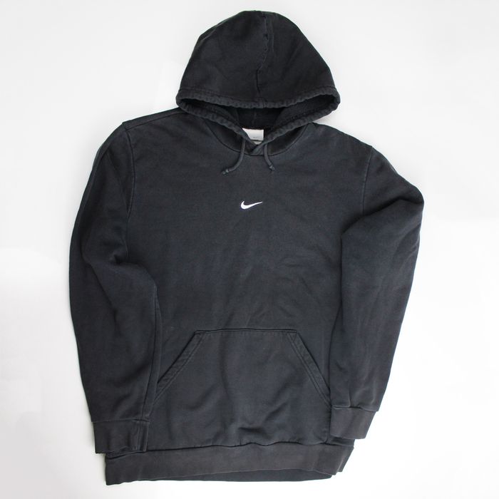 Center chest nike shop swoosh hoodie small logo