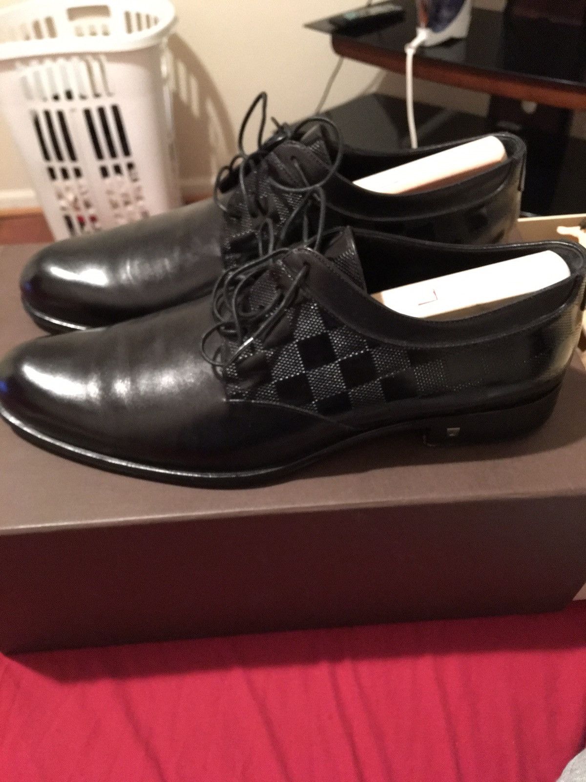 Louis Vuitton Delaware  Louis vuitton men shoes, Dress shoes men