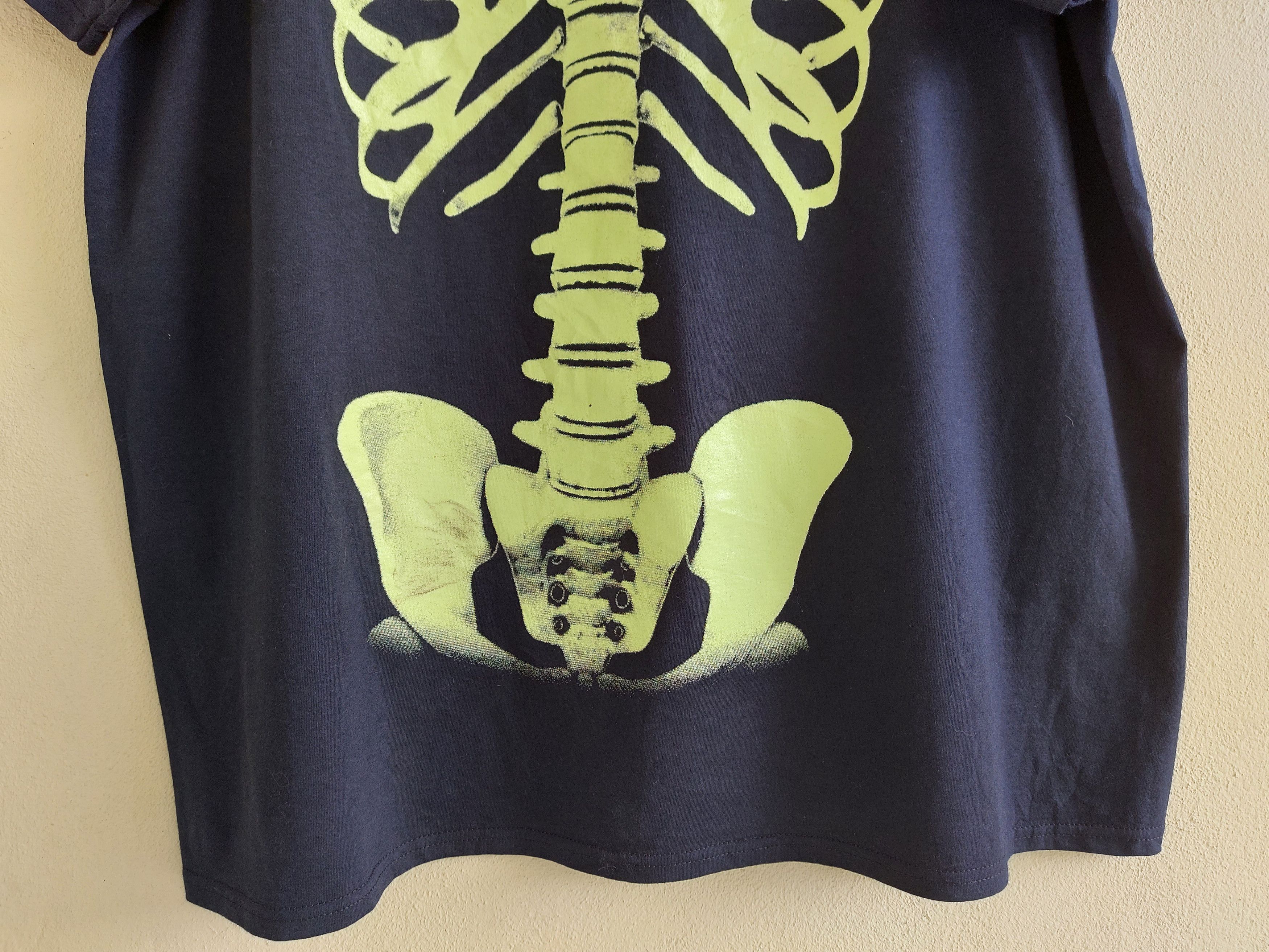Fruit Of The Loom Skeleton glow in the dark tee by FRUIT OF THE LOOM Size US XXL / EU 58 / 5 - 2 Thumbnail