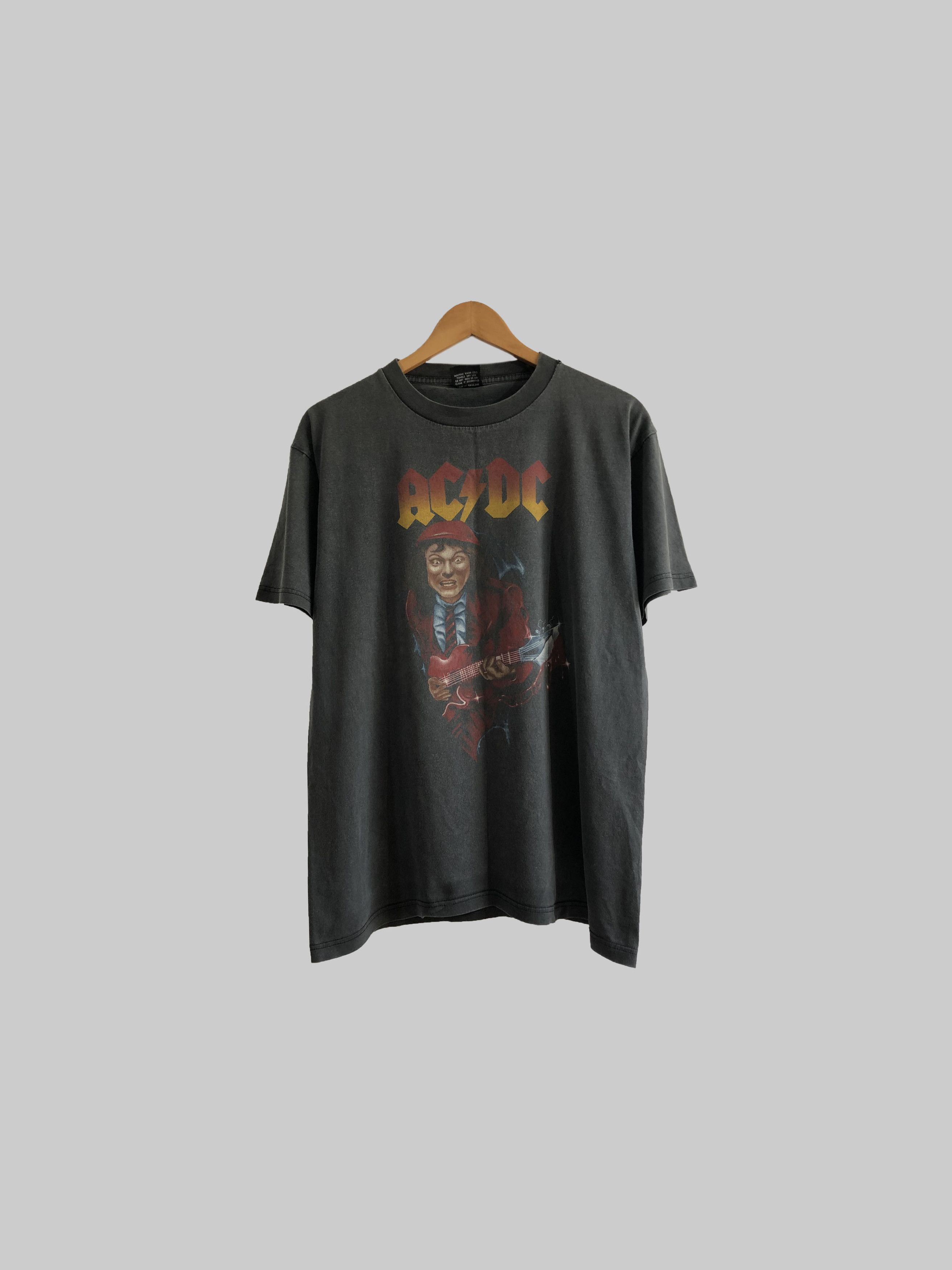 Band Tees Vintage 90s AC/DC double stitch (Guns N' Roses Pink Floyd) Size US L / EU 52-54 / 3 - 1 Thumbnail