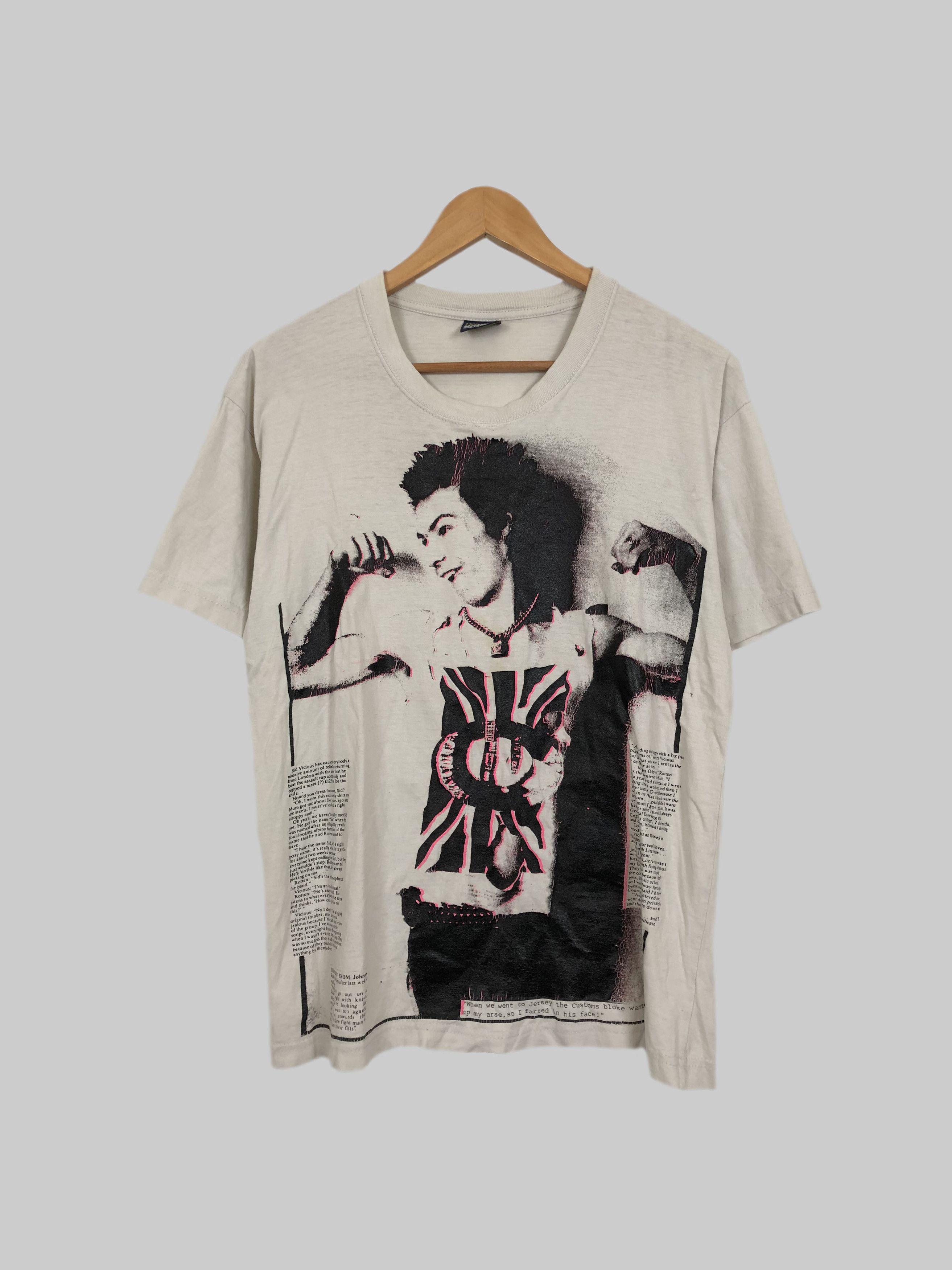 I'm The Bees Knees kids t shirt. Made in England by and machine