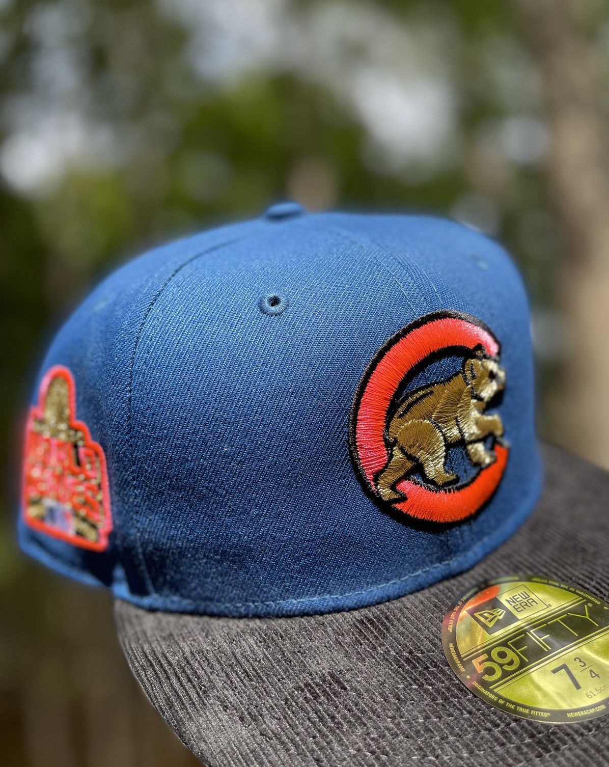 MLB × New Era Exclusive Fitted Corduroy Chicago Cubs 2 Tone Pink UV Sz73/4 Size ONE SIZE - 7 Thumbnail