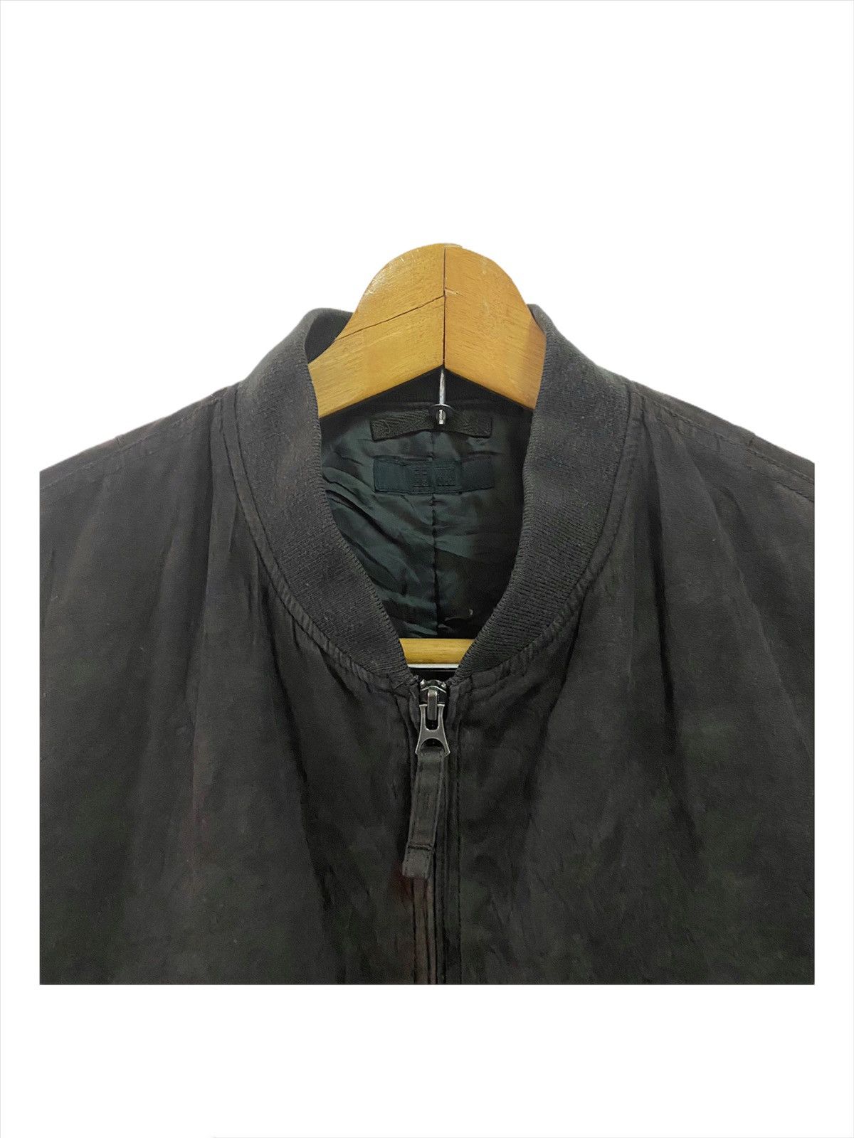 Vintage Vintage Distressed Bomber Jacket Size US XL / EU 56 / 4 - 7 Thumbnail
