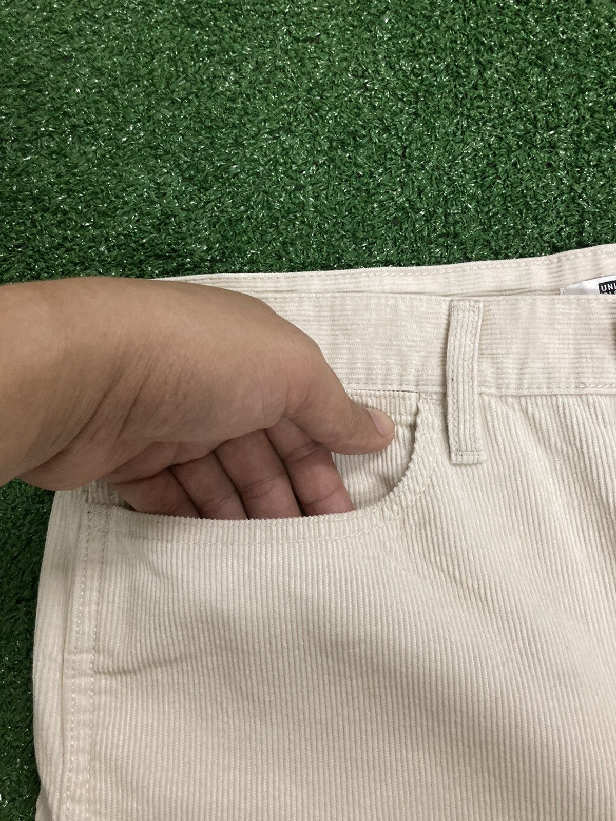 Lemaire × Uniqlo Uniqlo U Corduroy Pants Size US 33 - 8 Thumbnail