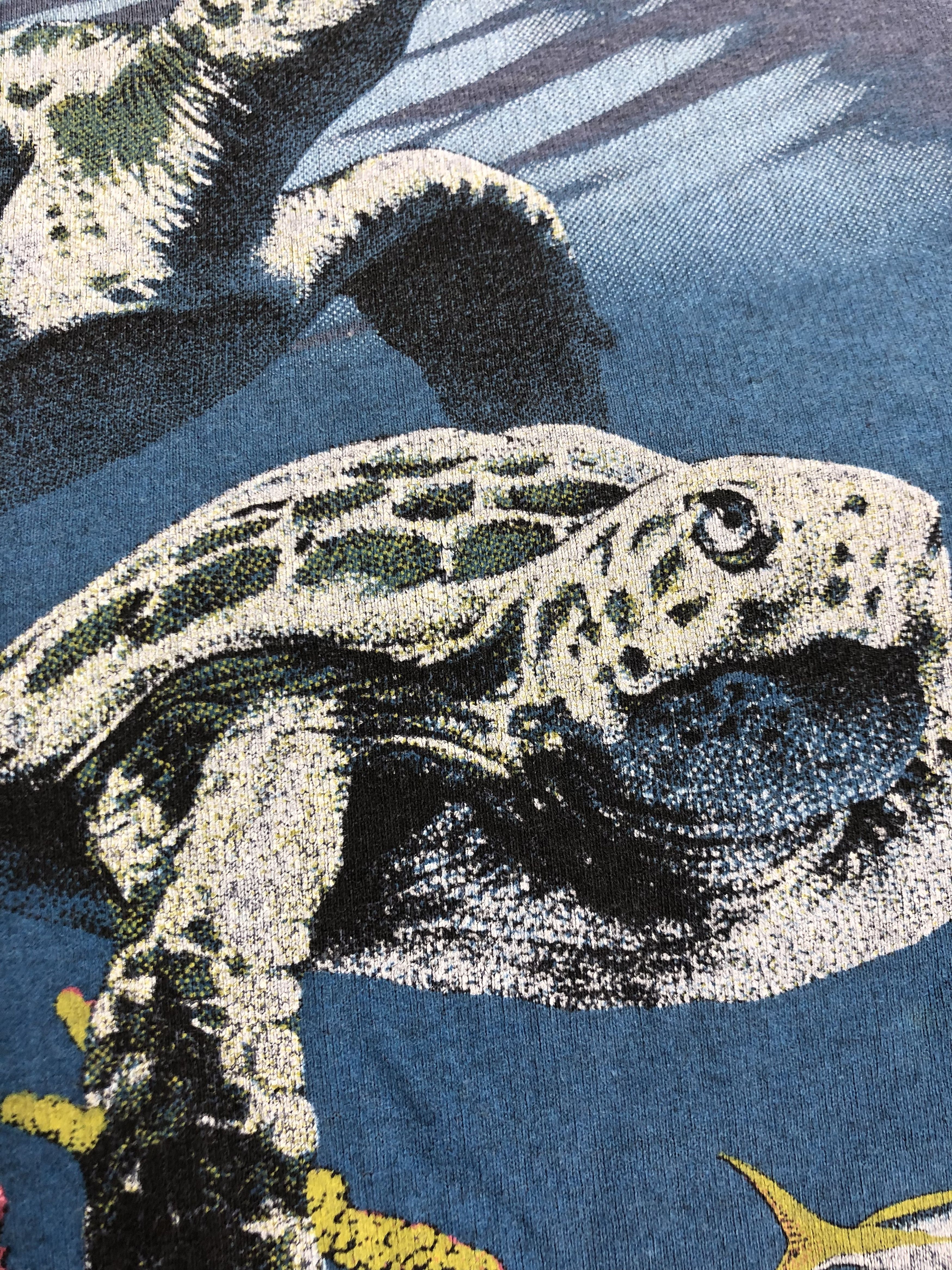 Vintage Vintage 1991 Air Waves Turtle Sea Ocean Porto Manise Size US XL / EU 56 / 4 - 3 Thumbnail