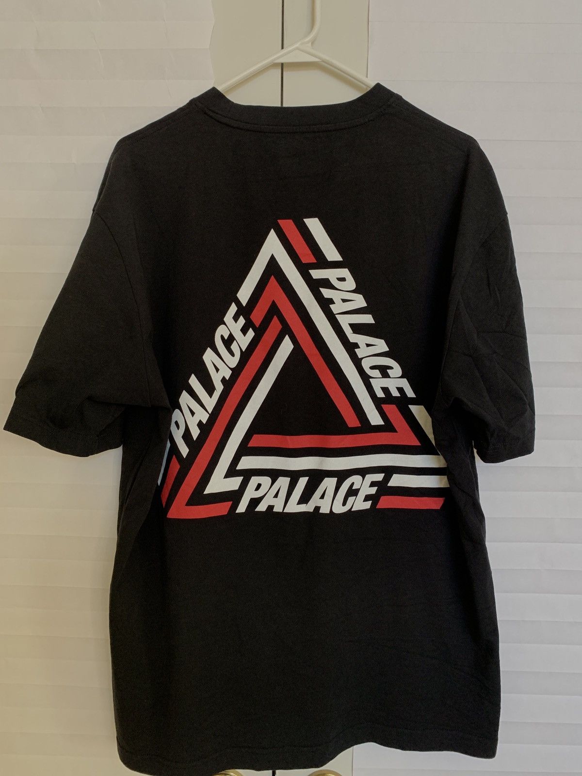 Palace Tri-Crib black white red Size US XL / EU 56 / 4 - 1 Thumbnail
