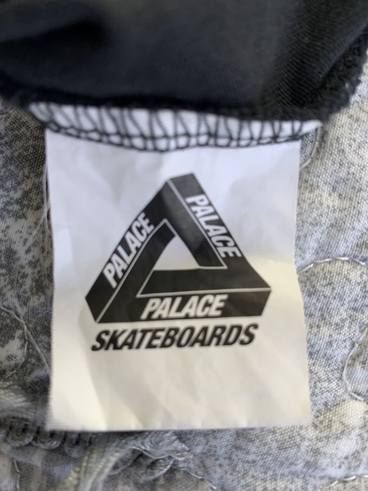 Palace Tri-Crib black white red Size US XL / EU 56 / 4 - 6 Thumbnail