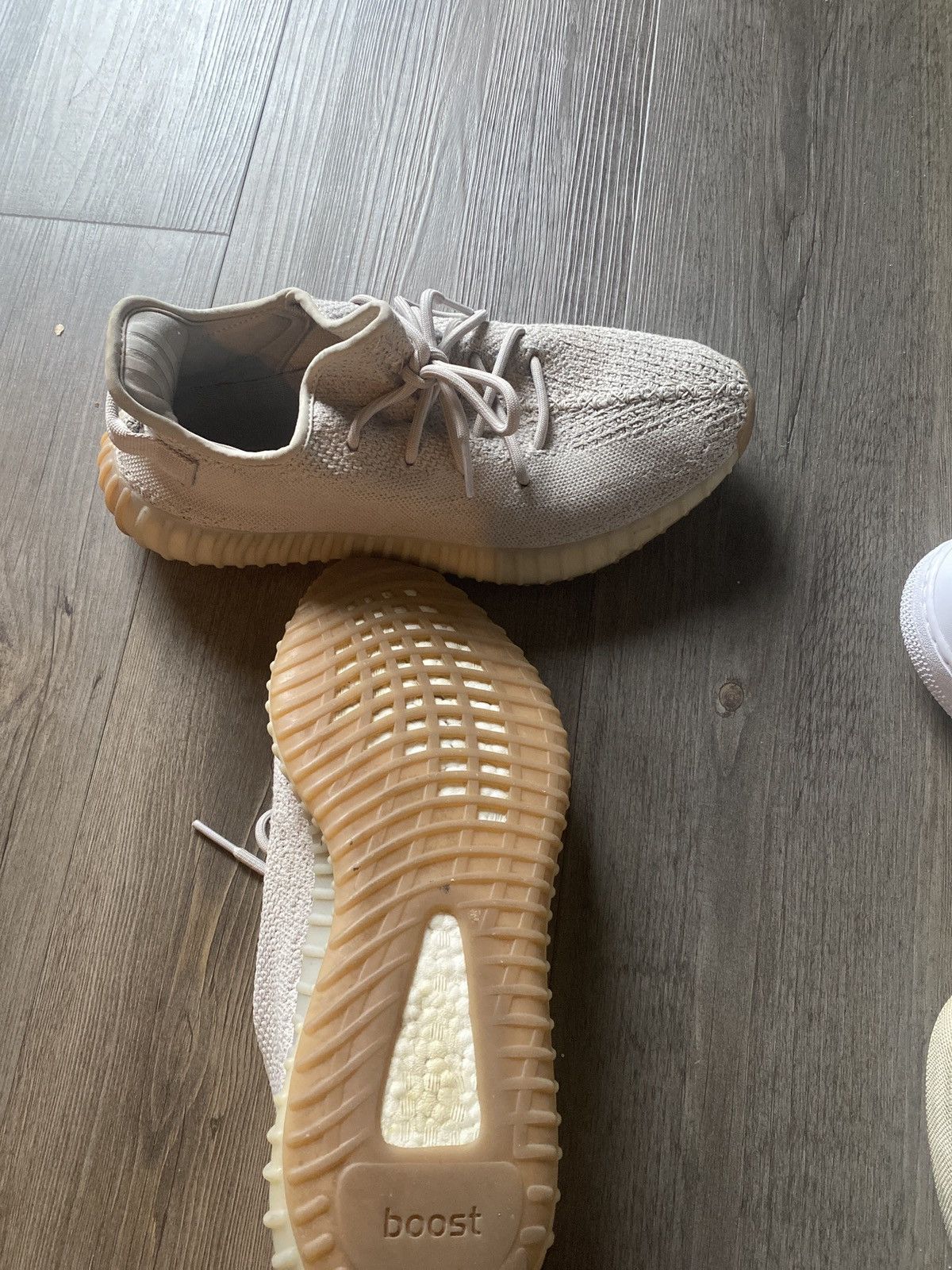 Adidas × Kanye West Yeezy Boost 350 V2 Sesame 2018 Size US 11.5 / EU 44-45 - 2 Thumbnail