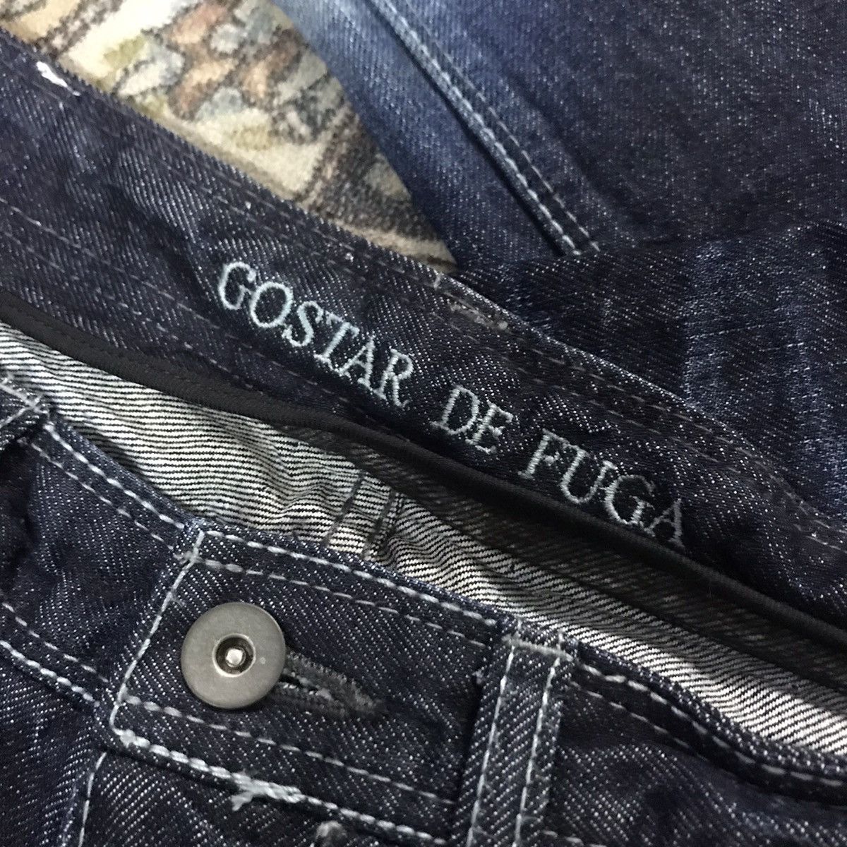 GOSTAR DE FUGA Gostar De Fuga Coated Wax Denim Jeans Size US 31 - 13 Thumbnail