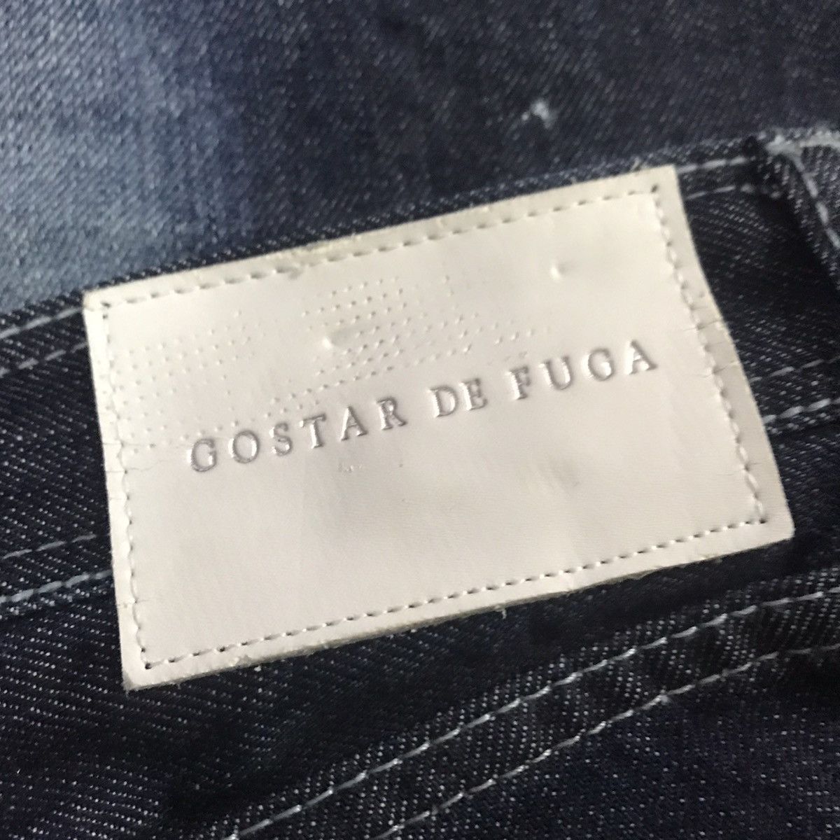 GOSTAR DE FUGA Gostar De Fuga Coated Wax Denim Jeans Size US 31 - 12 Thumbnail