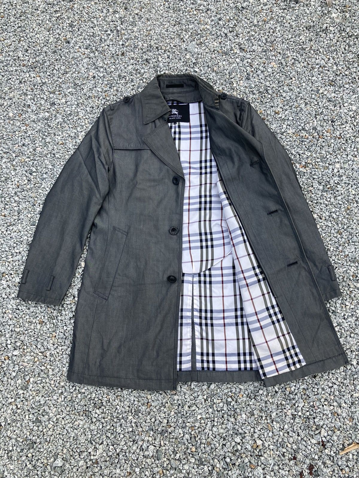 Burberry Distressed Burberry Black Label Nova Check Size US M / EU 48-50 / 2 - 1 Thumbnail