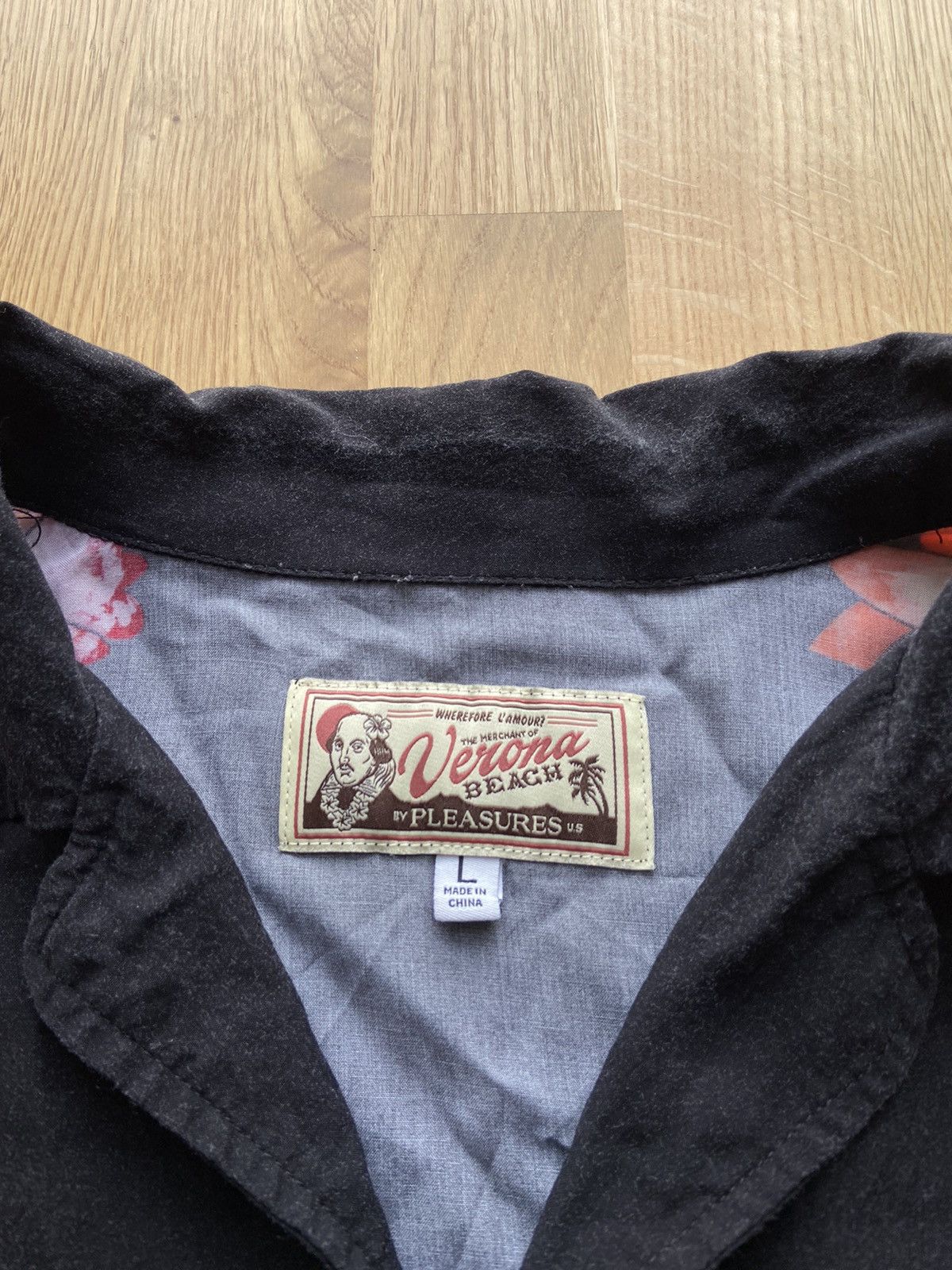 Pleasures Pleasures Sacred heart bowling shirt Size US L / EU 52-54 / 3 - 4 Thumbnail