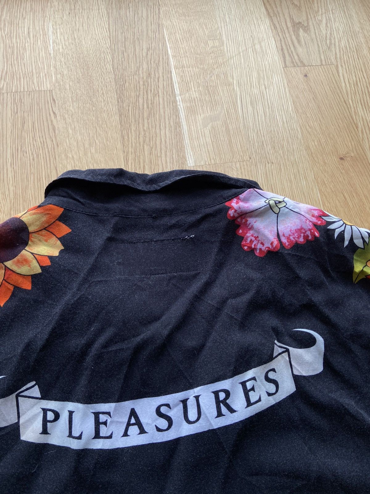 Pleasures Pleasures Sacred heart bowling shirt Size US L / EU 52-54 / 3 - 5 Thumbnail