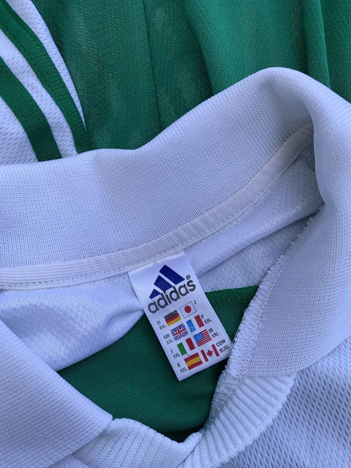 Adidas × Vintage Adidas Vintage 2000 Made in UK soccer set jersey Size US L / EU 52-54 / 3 - 8 Thumbnail