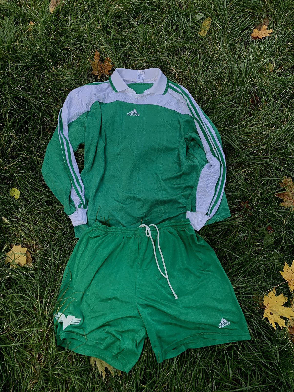 Adidas × Vintage Adidas Vintage 2000 Made in UK soccer set jersey Size US L / EU 52-54 / 3 - 1 Thumbnail