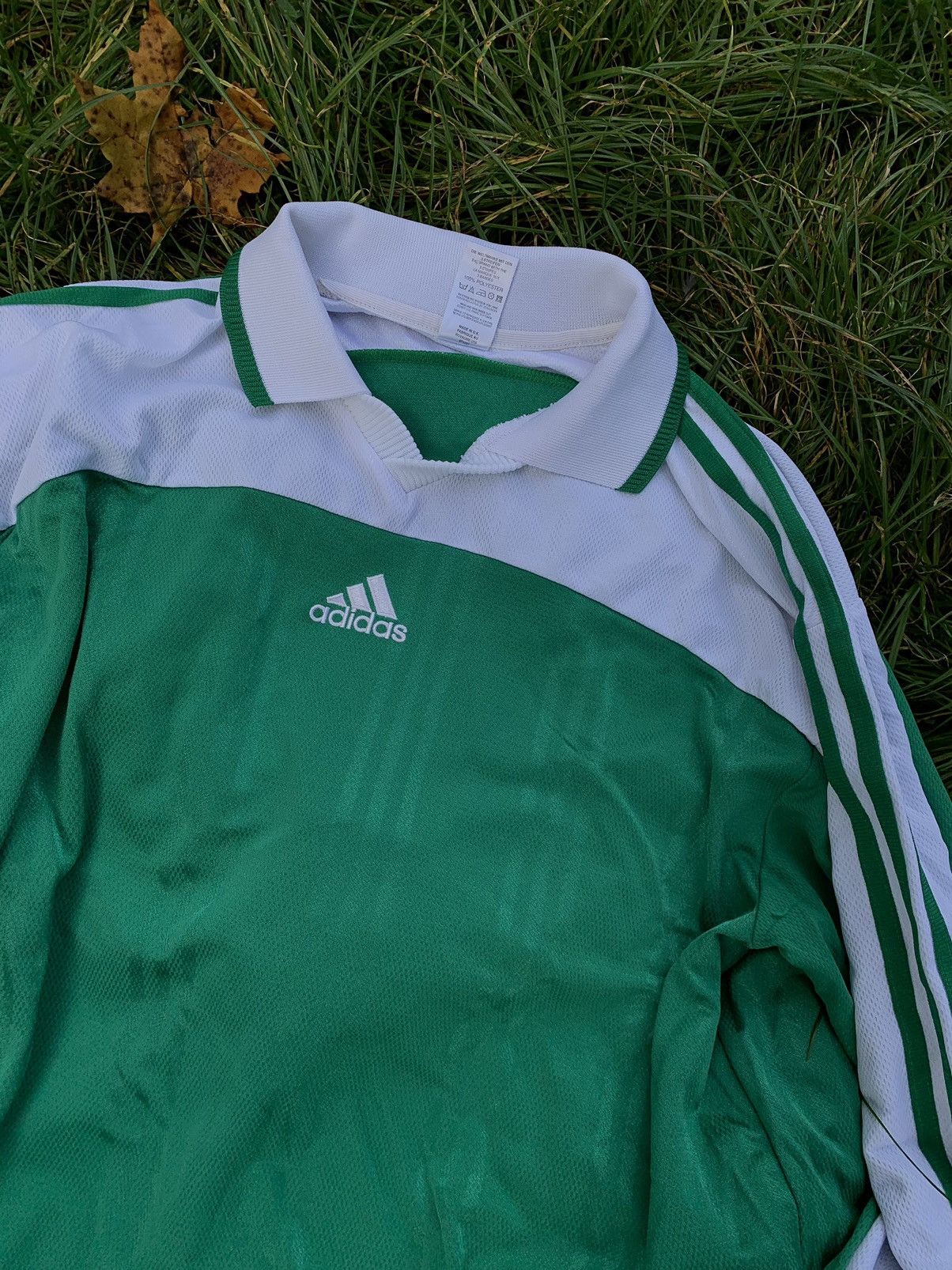 Adidas × Vintage Football UK 2000 Adidas vintage soccer jersey Size US L / EU 52-54 / 3 - 7 Thumbnail