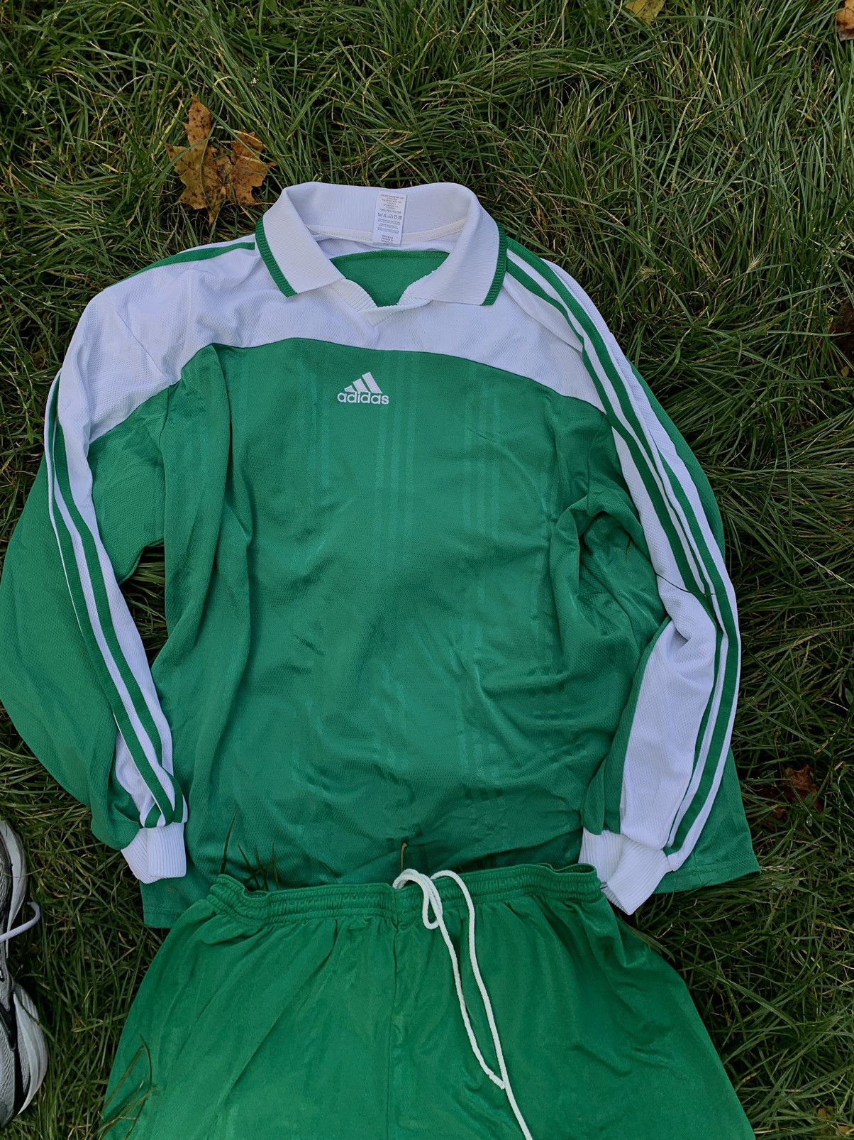 Adidas × Vintage Football UK 2000 Adidas vintage soccer jersey Size US L / EU 52-54 / 3 - 6 Thumbnail