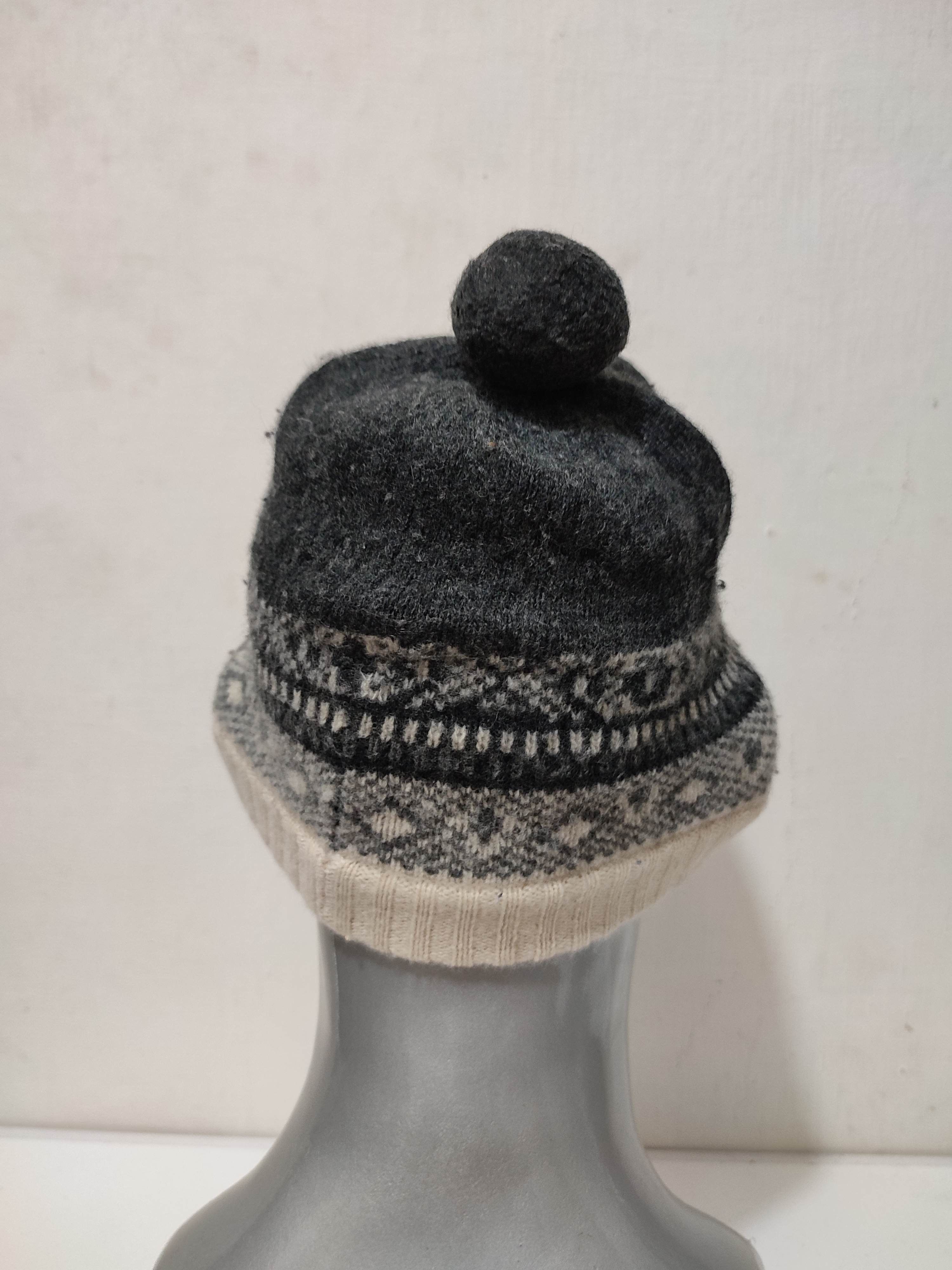 Burberry Burberry Beanie Size ONE SIZE - 6 Thumbnail