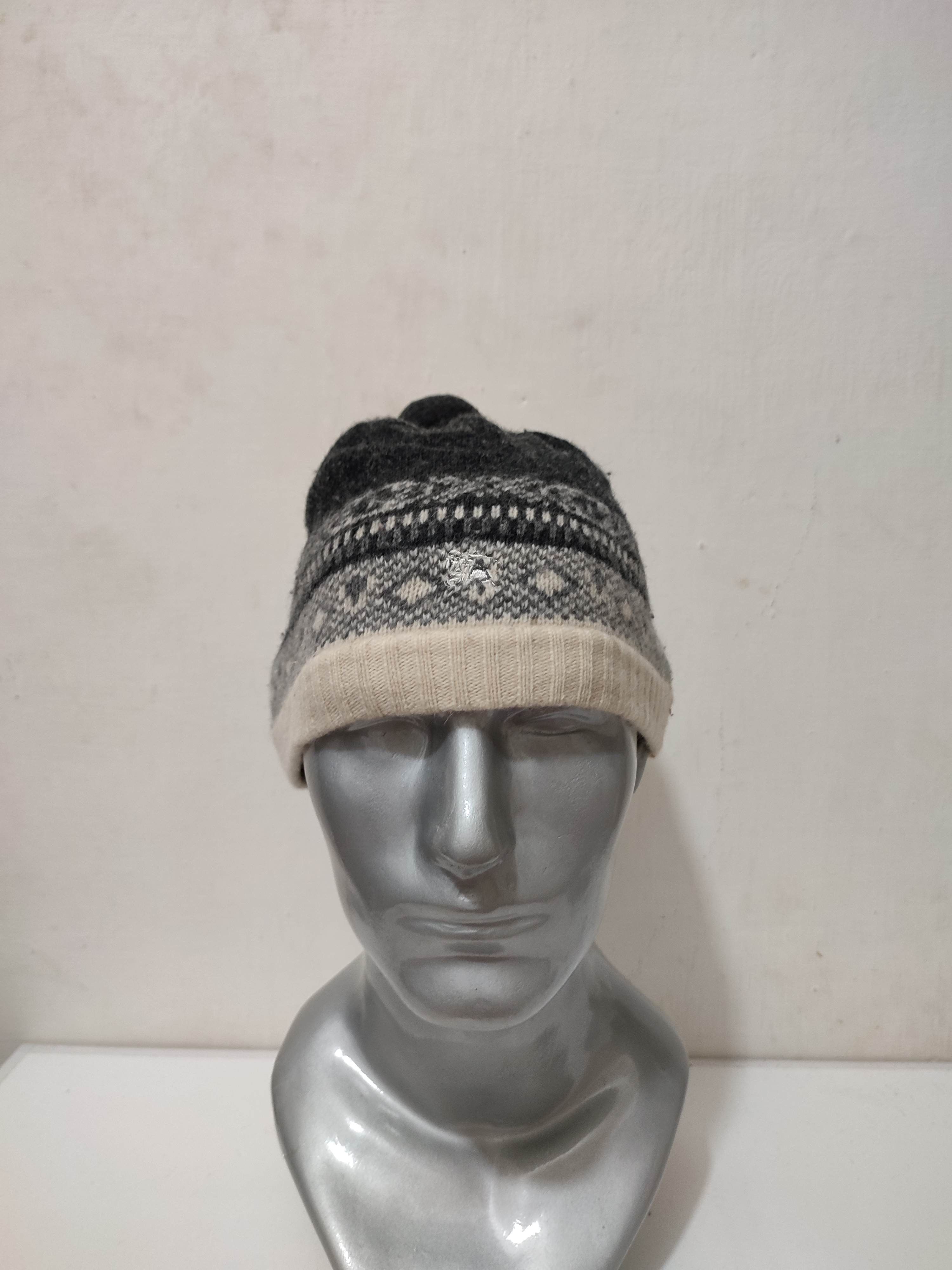 Burberry Burberry Beanie Size ONE SIZE - 2 Thumbnail