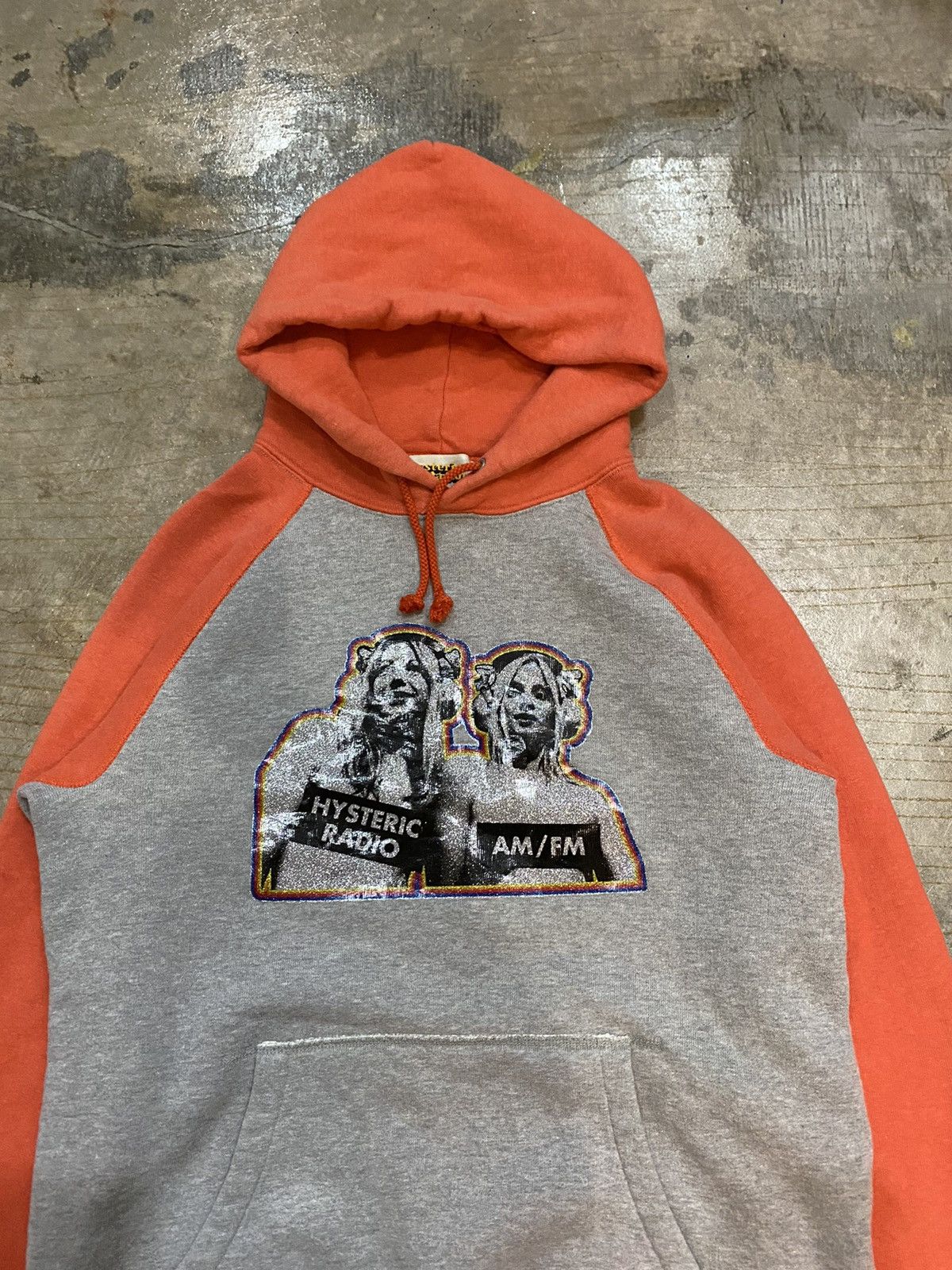 Hysteric Glamour 2001 Hysteric pin up girl radio hoddie iron on Size US S / EU 44-46 / 1 - 3 Thumbnail