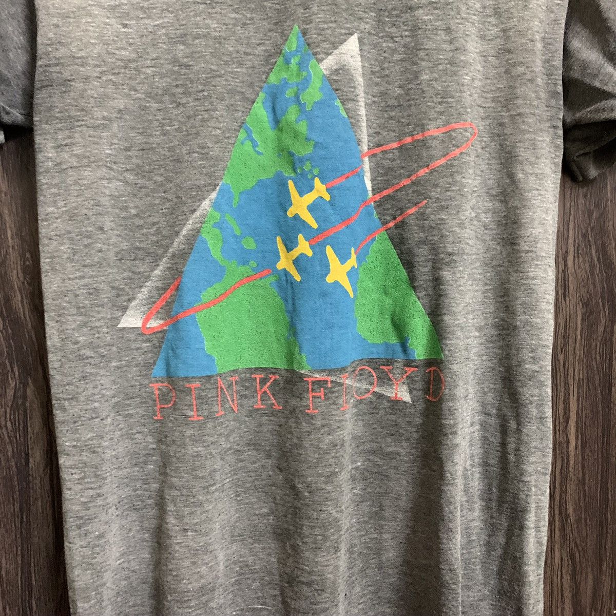 Band Tees Vintage 80s Pink Floyd World Tour 1987 Album T Shirt Size US S / EU 44-46 / 1 - 4 Thumbnail