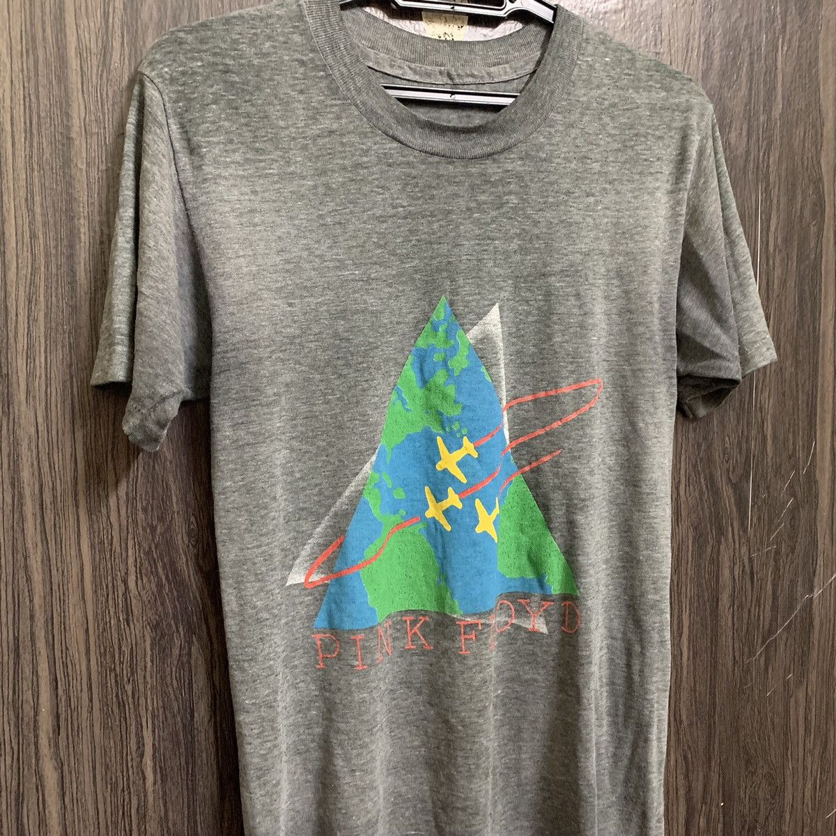 Band Tees Vintage 80s Pink Floyd World Tour 1987 Album T Shirt Size US S / EU 44-46 / 1 - 3 Thumbnail