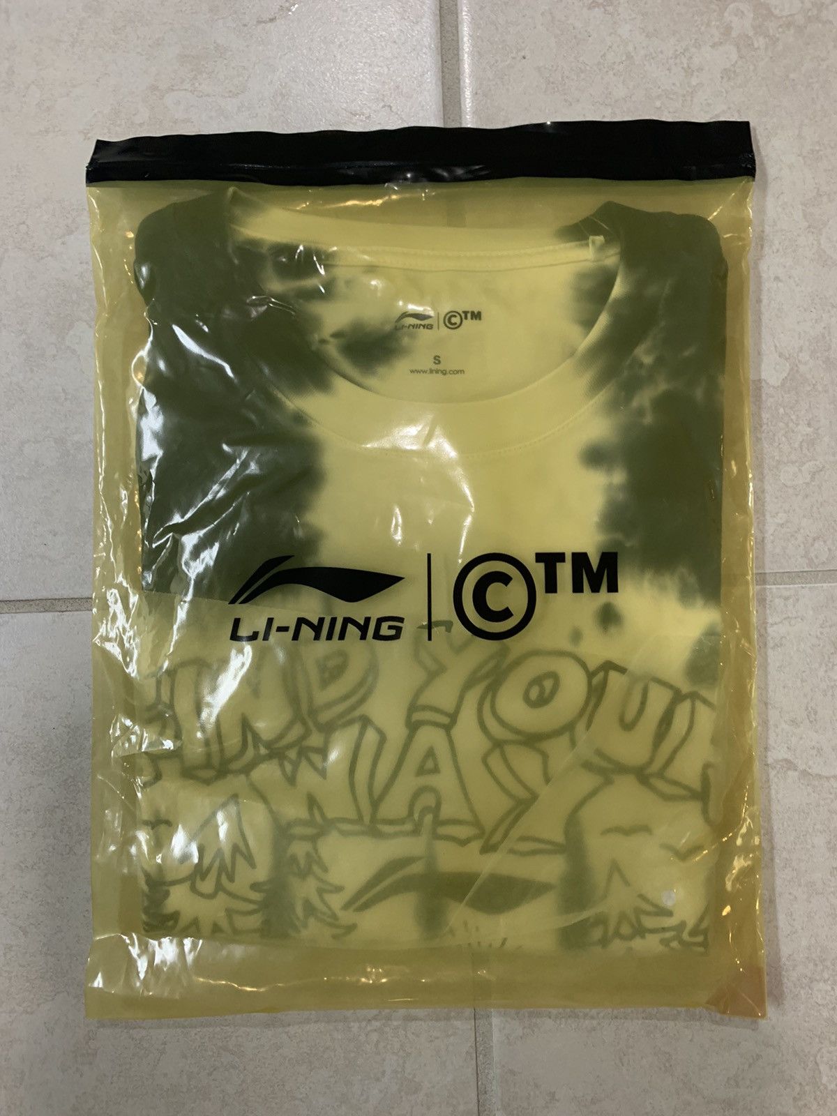 Li-Ning × Market Chinatown Market Li Ning Tie Dye Find Your Way Tee Size US S / EU 44-46 / 1 - 2 Thumbnail