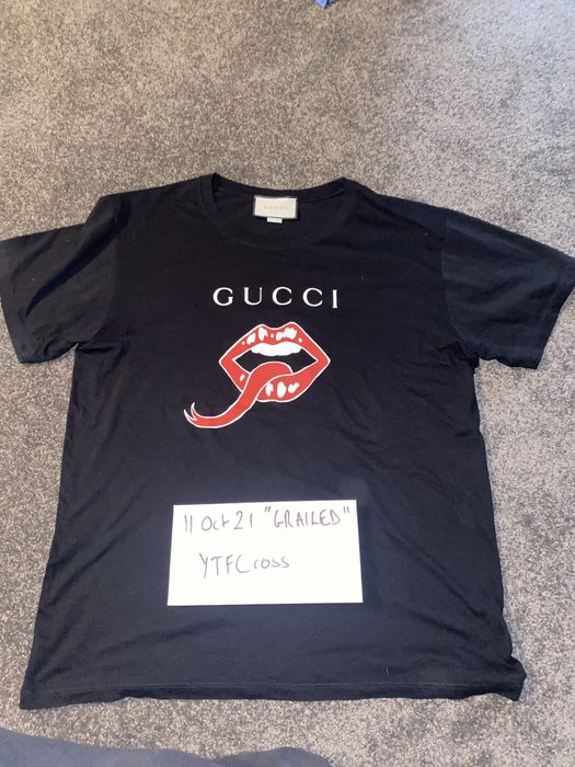 Gucci lips online sweatshirt