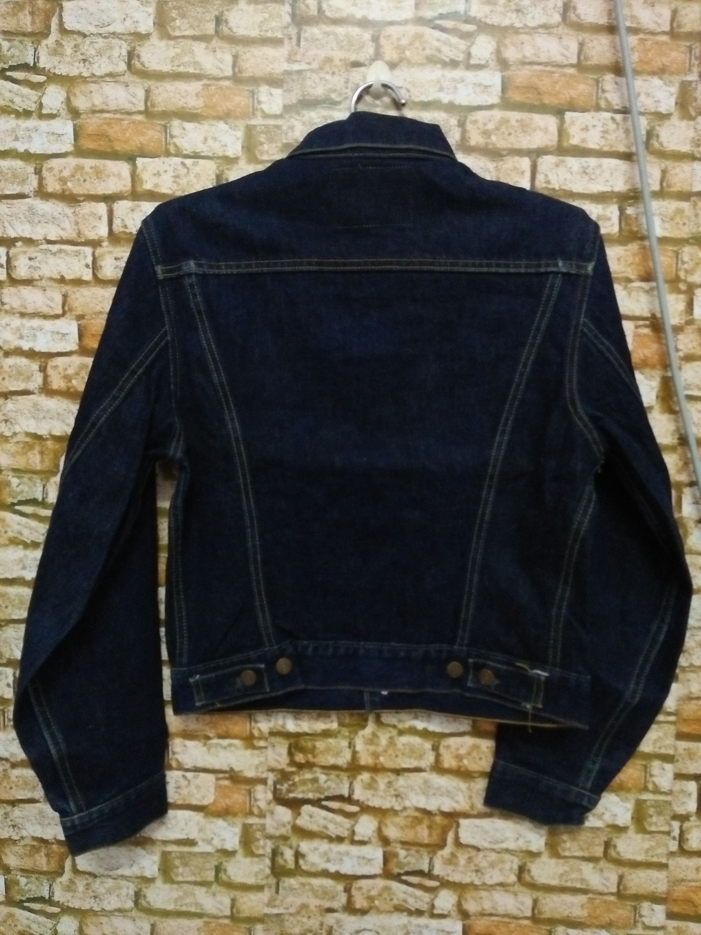 Levi's 90s LEVIS 557XX BIG 'E' TRUCKER DENIM JACKET USA #555 (B92) Size US M / EU 48-50 / 2 - 3 Thumbnail