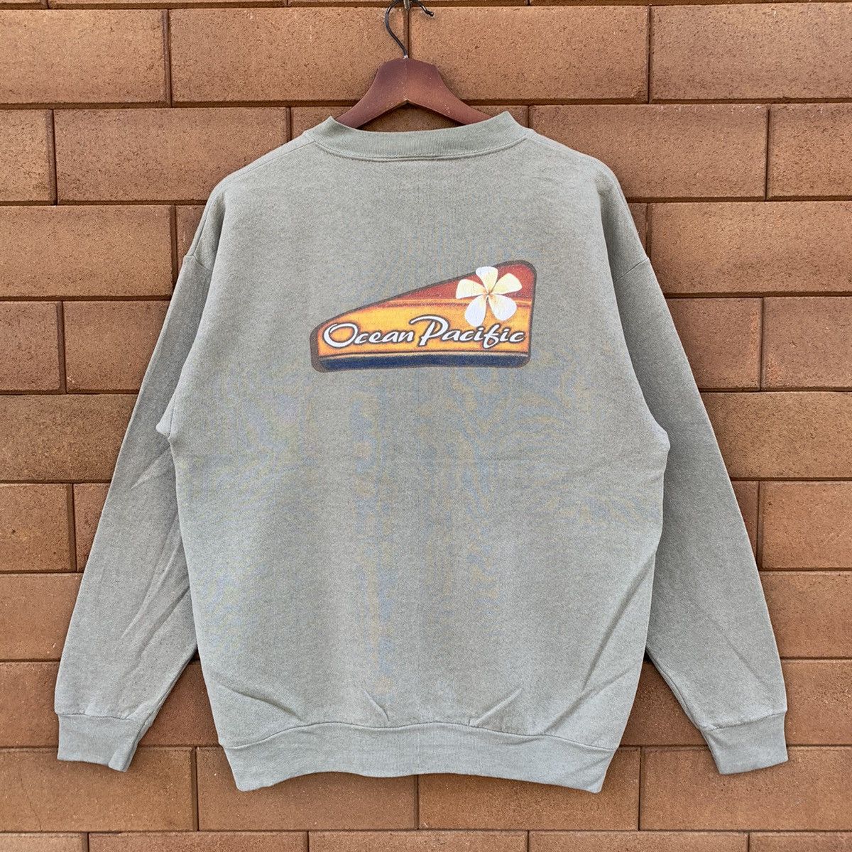 Ocean Pacific 90’s Ocean Pacific Size US M / EU 48-50 / 2 - 1 Thumbnail