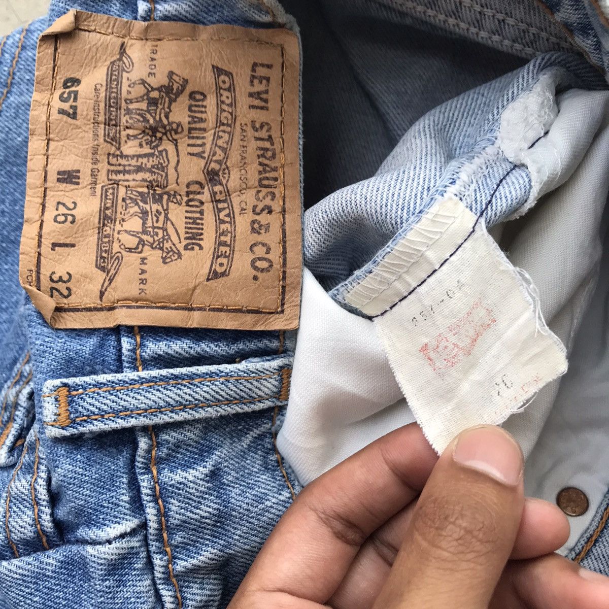 Levi's LIGHT BLUE WASH VTG LEVIS 657 ORANGE TABS DENIM JEANS W26 Size US 26 / EU 42 - 11 Thumbnail