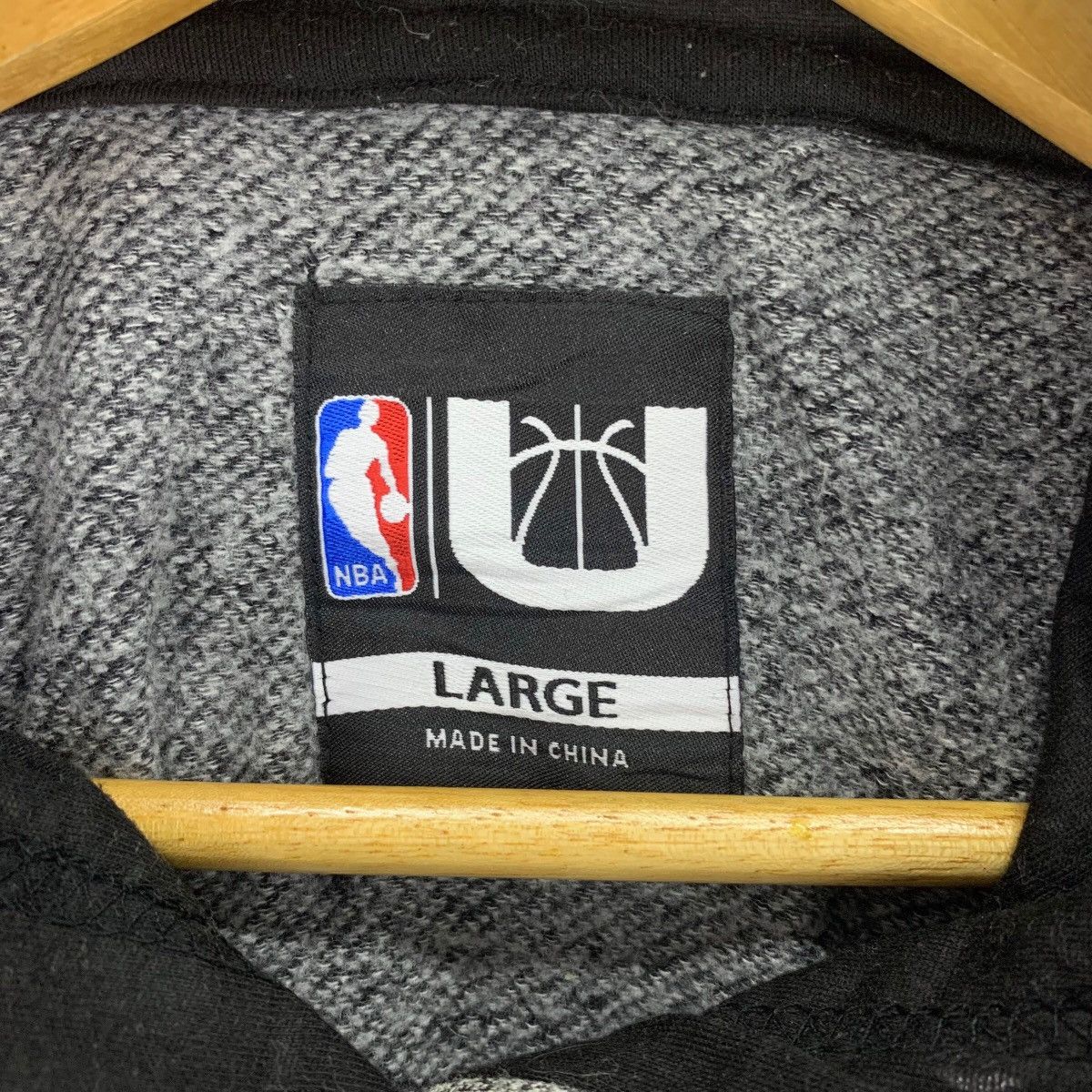 NBA NBA Chicago Bulls Hoodie Big Logo Size US L / EU 52-54 / 3 - 8 Thumbnail