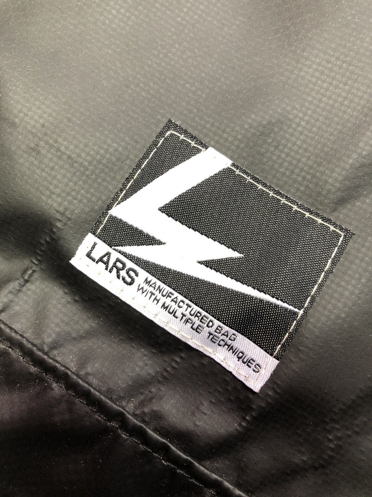Japanese Brand LARS massenggerbag Size ONE SIZE - 7 Thumbnail