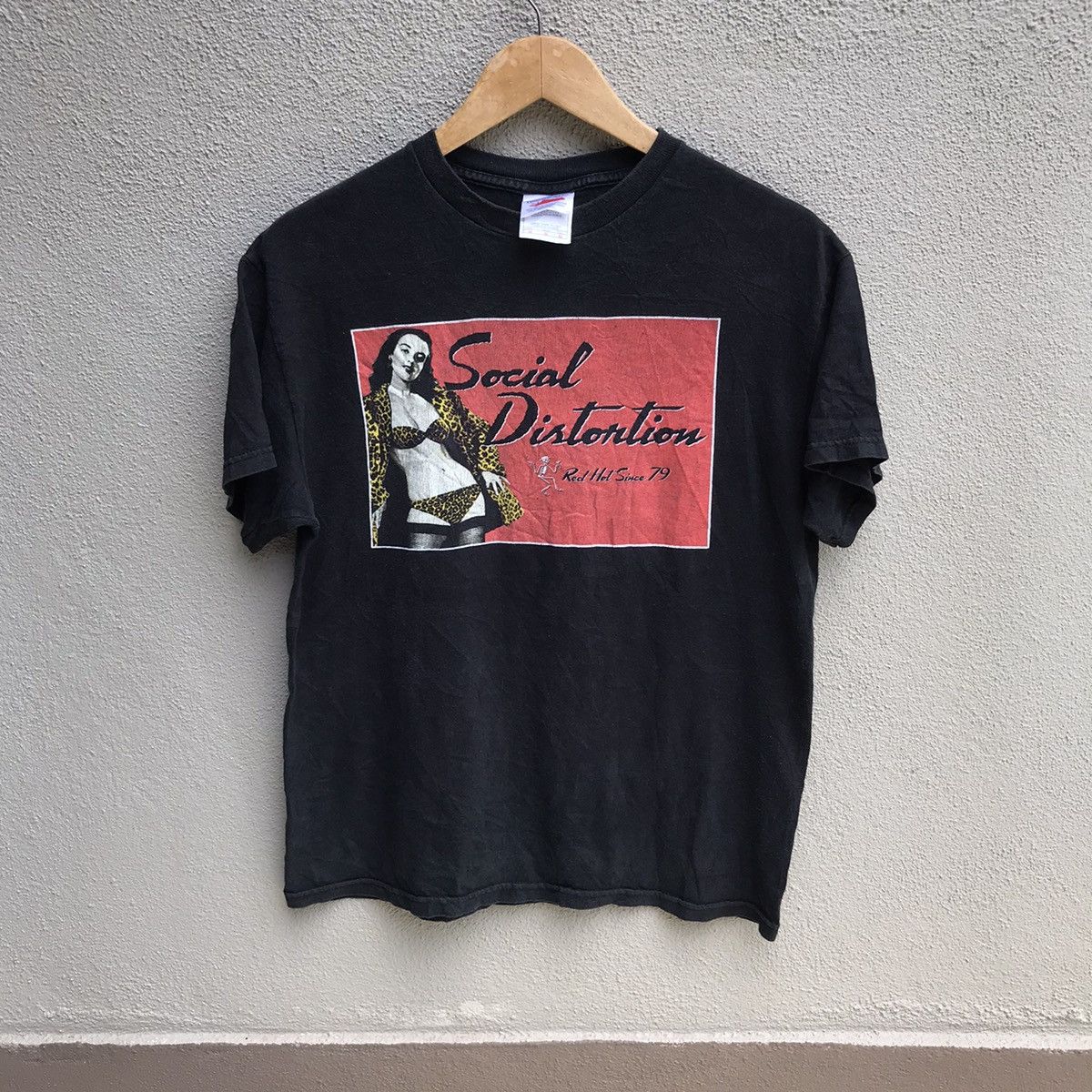 Band Tees Vintage SOCIAL DISTORTION band tee Size US M / EU 48-50 / 2 - 1 Thumbnail