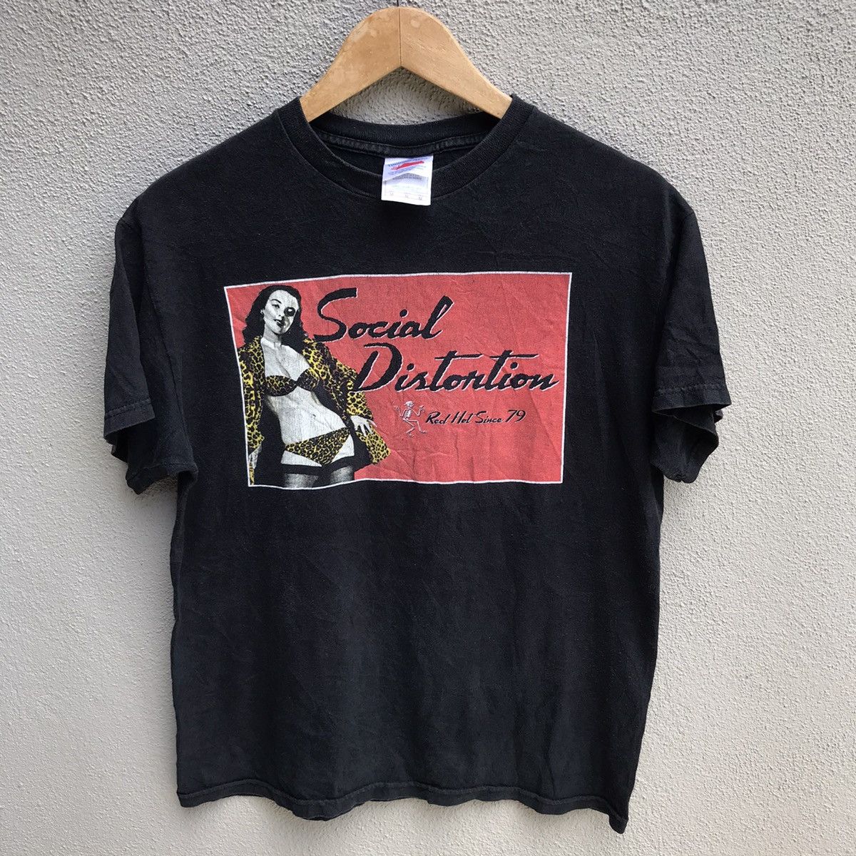 Band Tees Vintage SOCIAL DISTORTION band tee Size US M / EU 48-50 / 2 - 2 Thumbnail