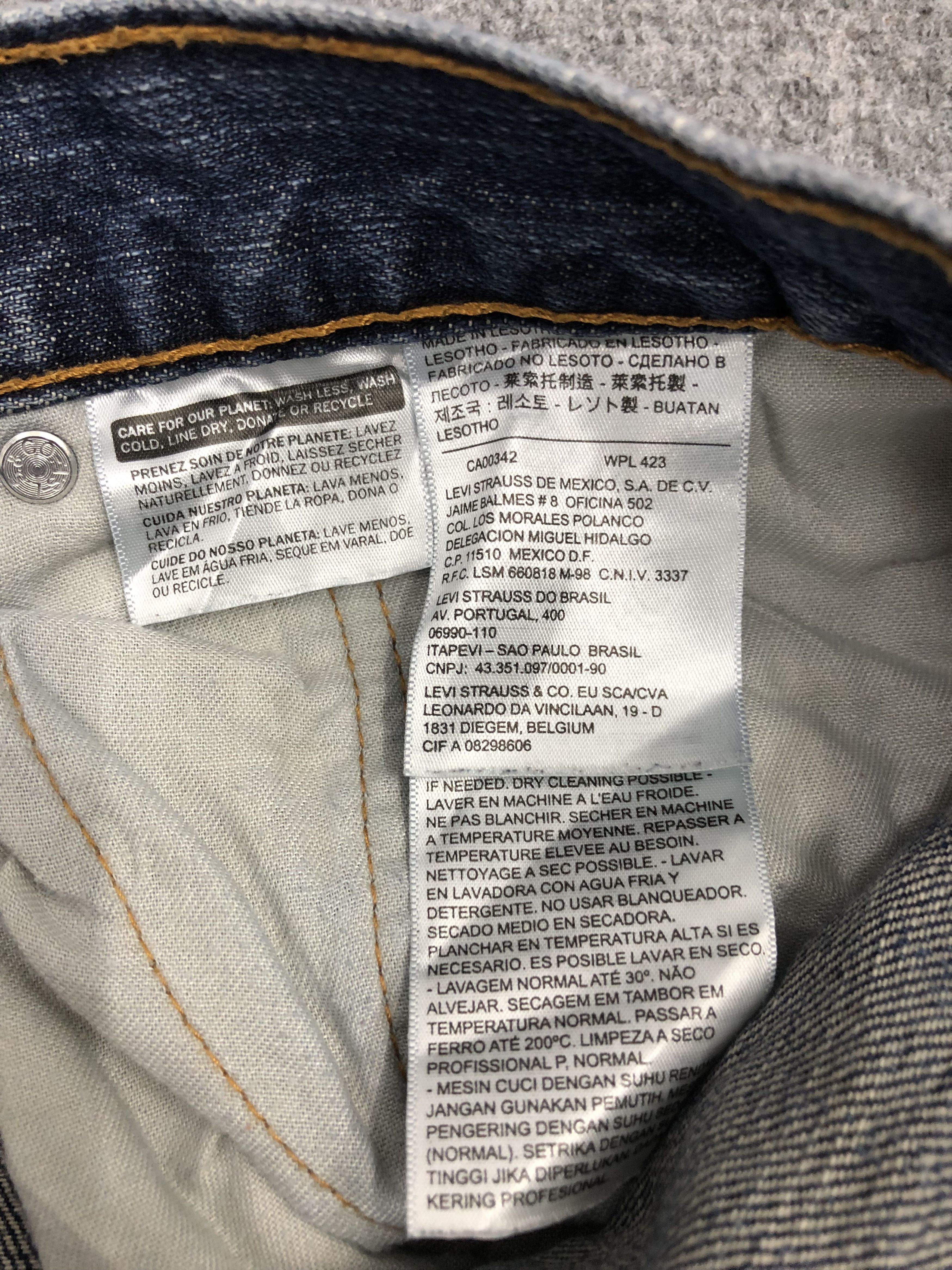 Levi's Vintage Levis 559 Denim DP1056 Size US 39 - 6 Thumbnail