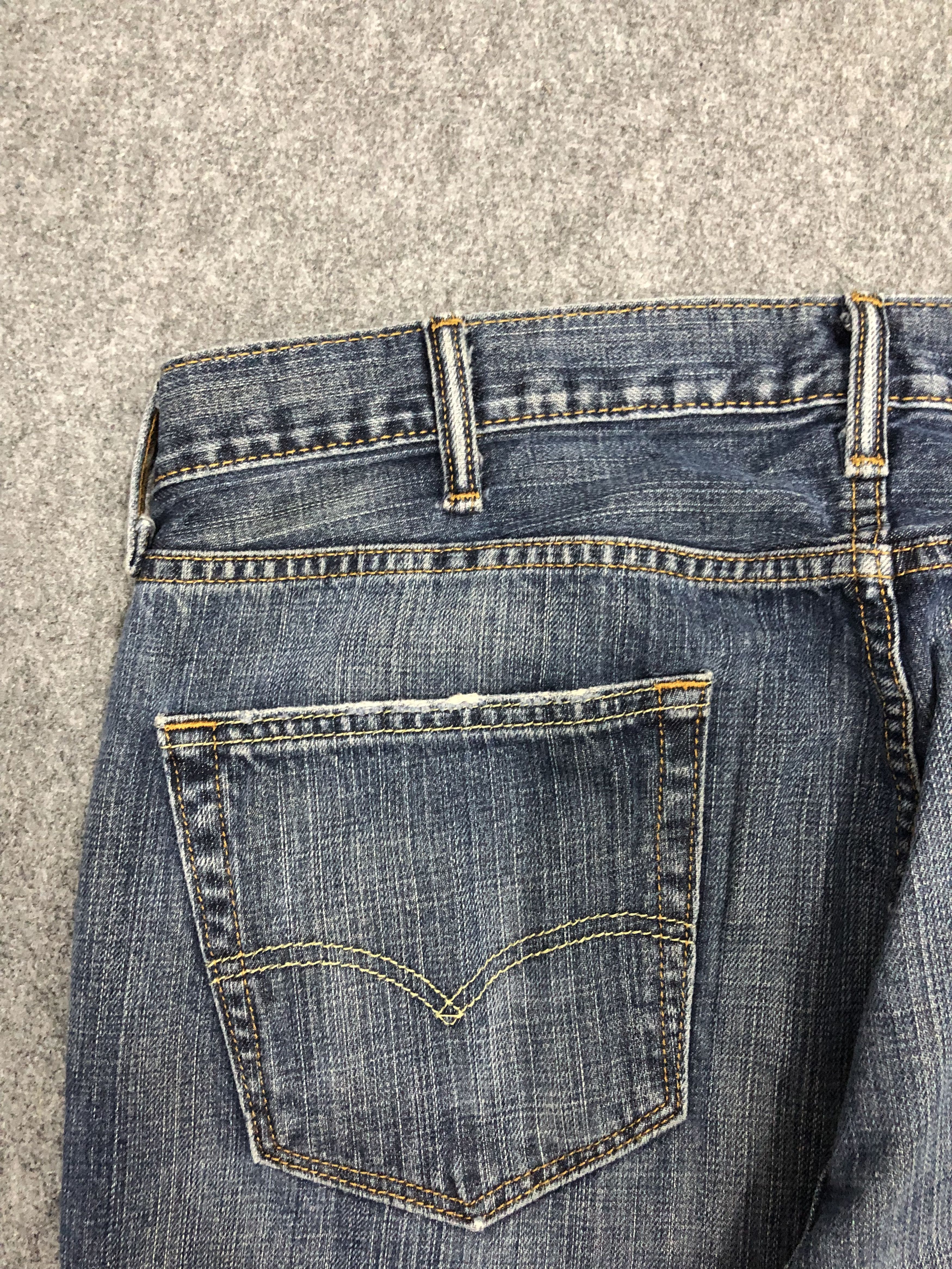 Levi's Vintage Levis 559 Denim DP1056 Size US 39 - 12 Thumbnail