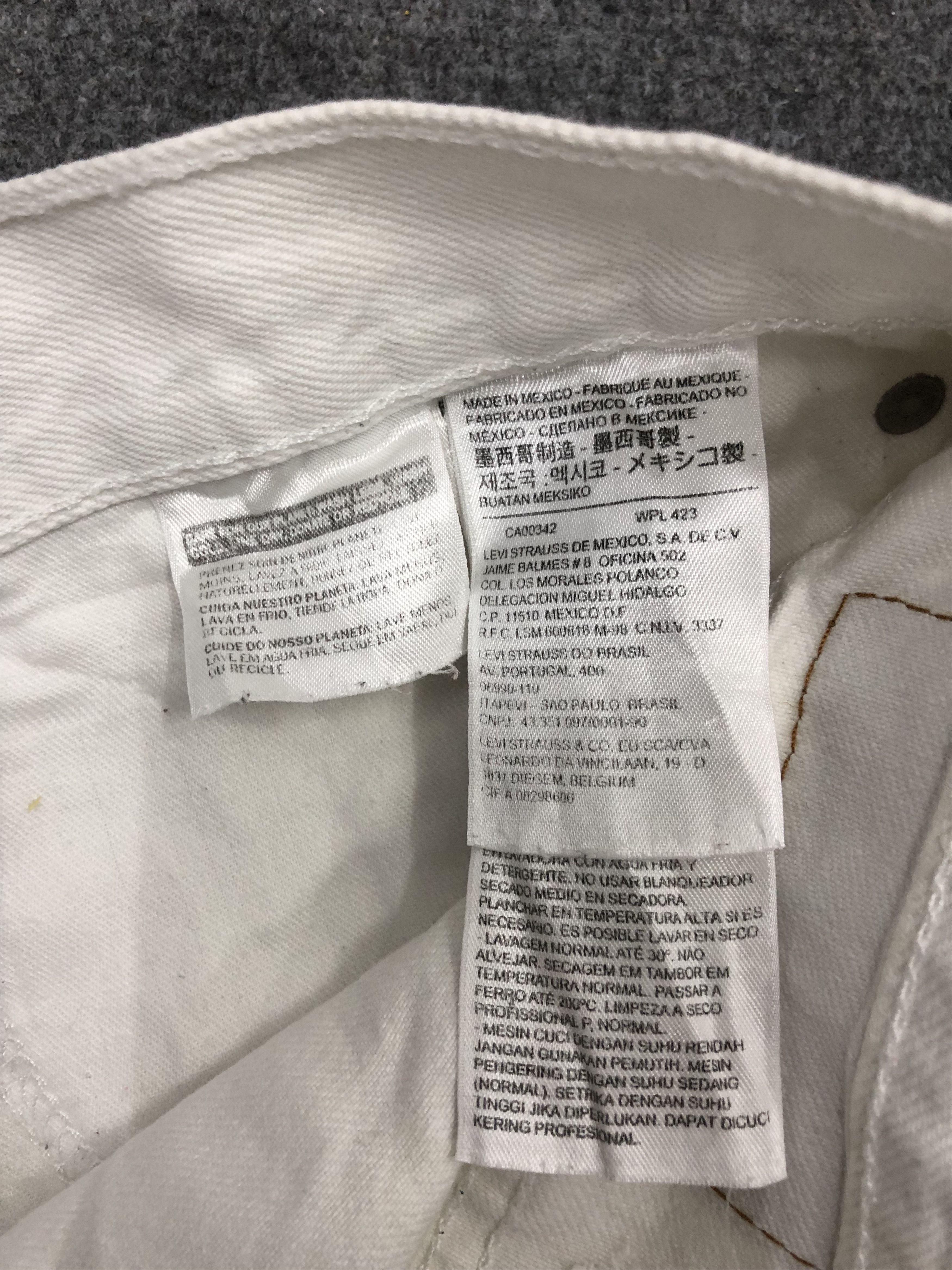 Levi's Vintage Levis 569 Jeans DP1058 Size US 43 - 14 Thumbnail