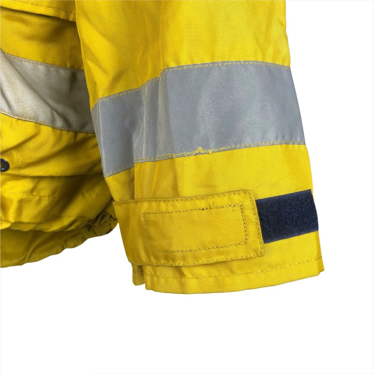 Tommy Hilfiger Vintage 90s Tommy Hilfiger Sailing Gear Size US M / EU 48-50 / 2 - 8 Thumbnail