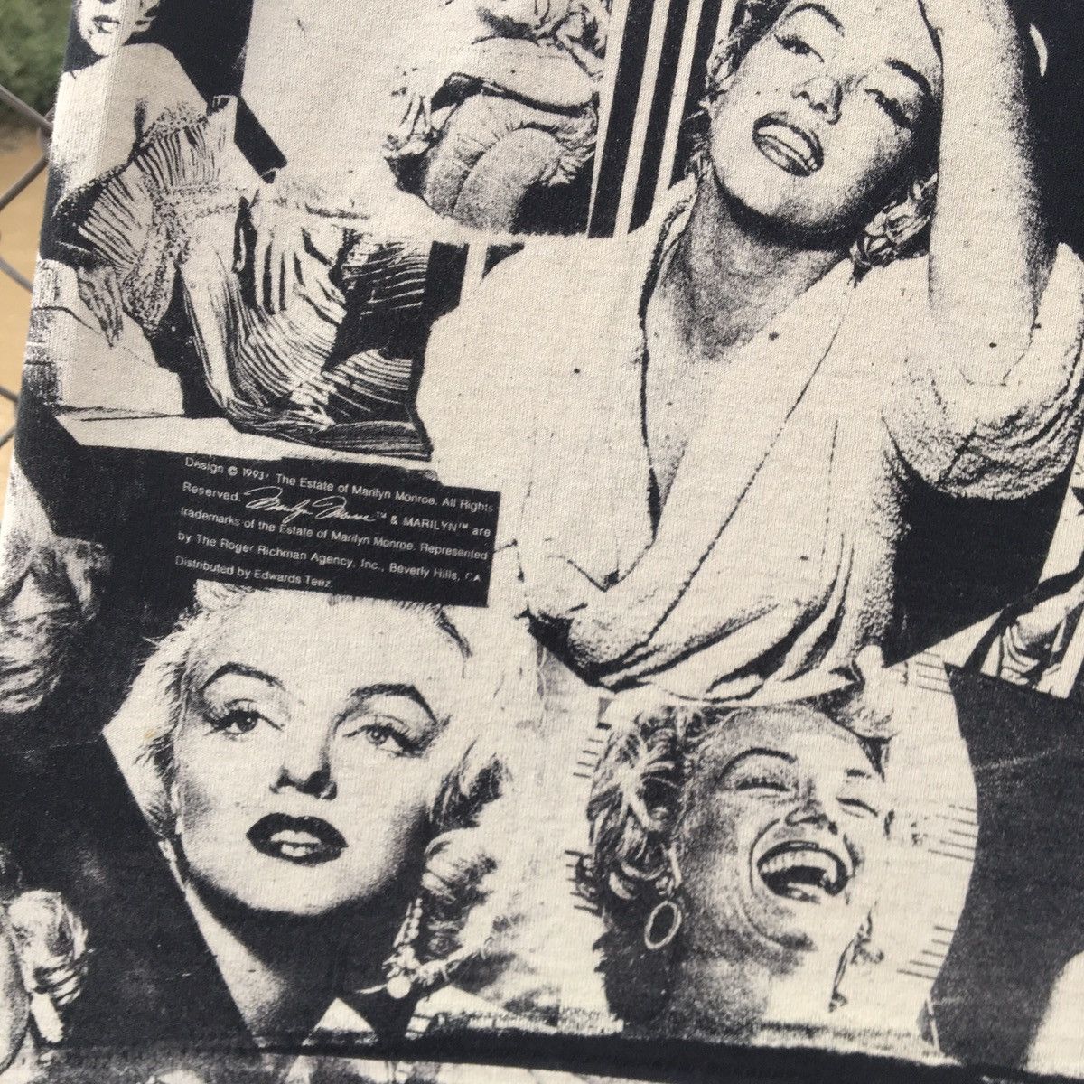 Fruit Of The Loom Vintage Marilyn Monroe All over print shirt size large Size US L / EU 52-54 / 3 - 5 Thumbnail