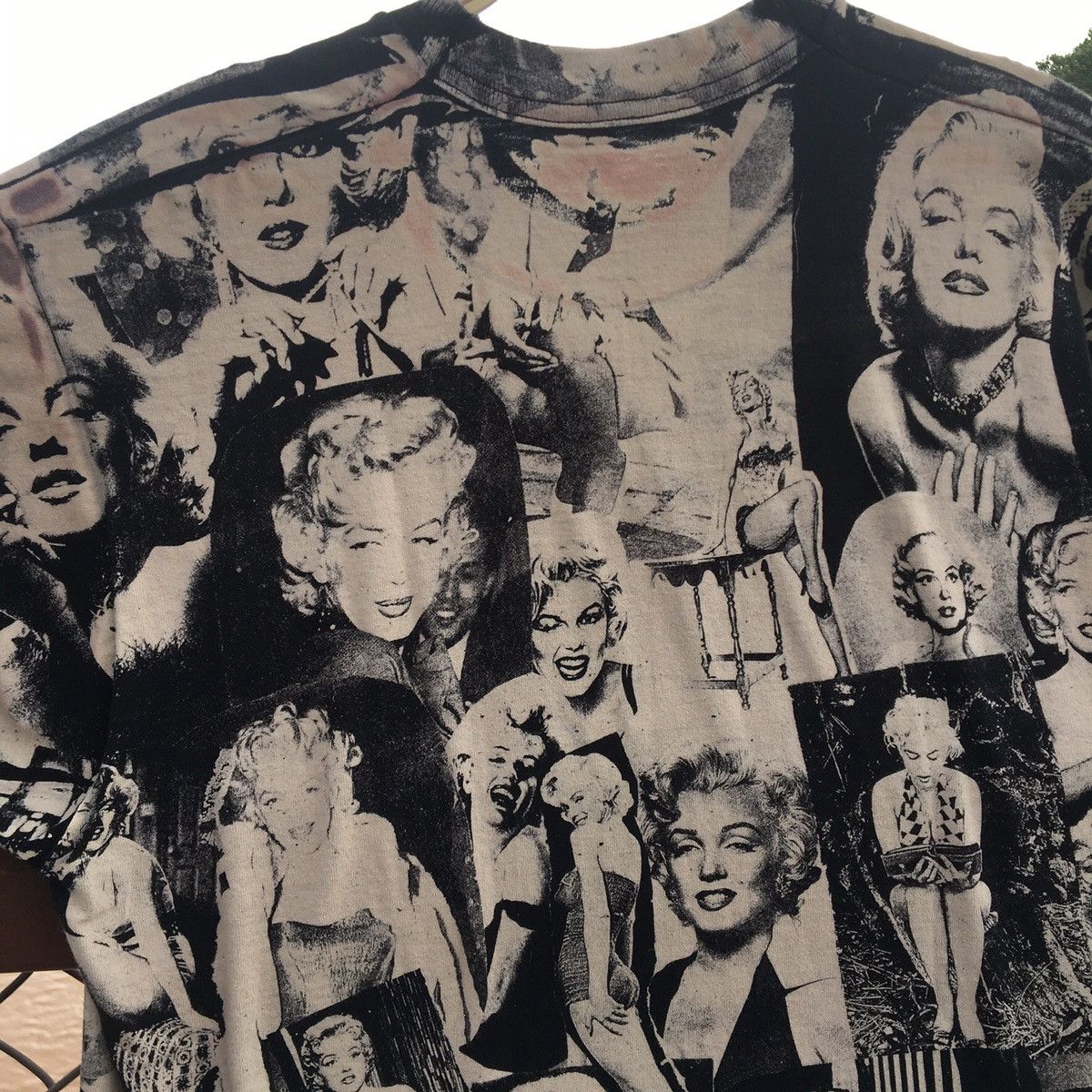 Fruit Of The Loom Vintage Marilyn Monroe All over print shirt size large Size US L / EU 52-54 / 3 - 4 Thumbnail