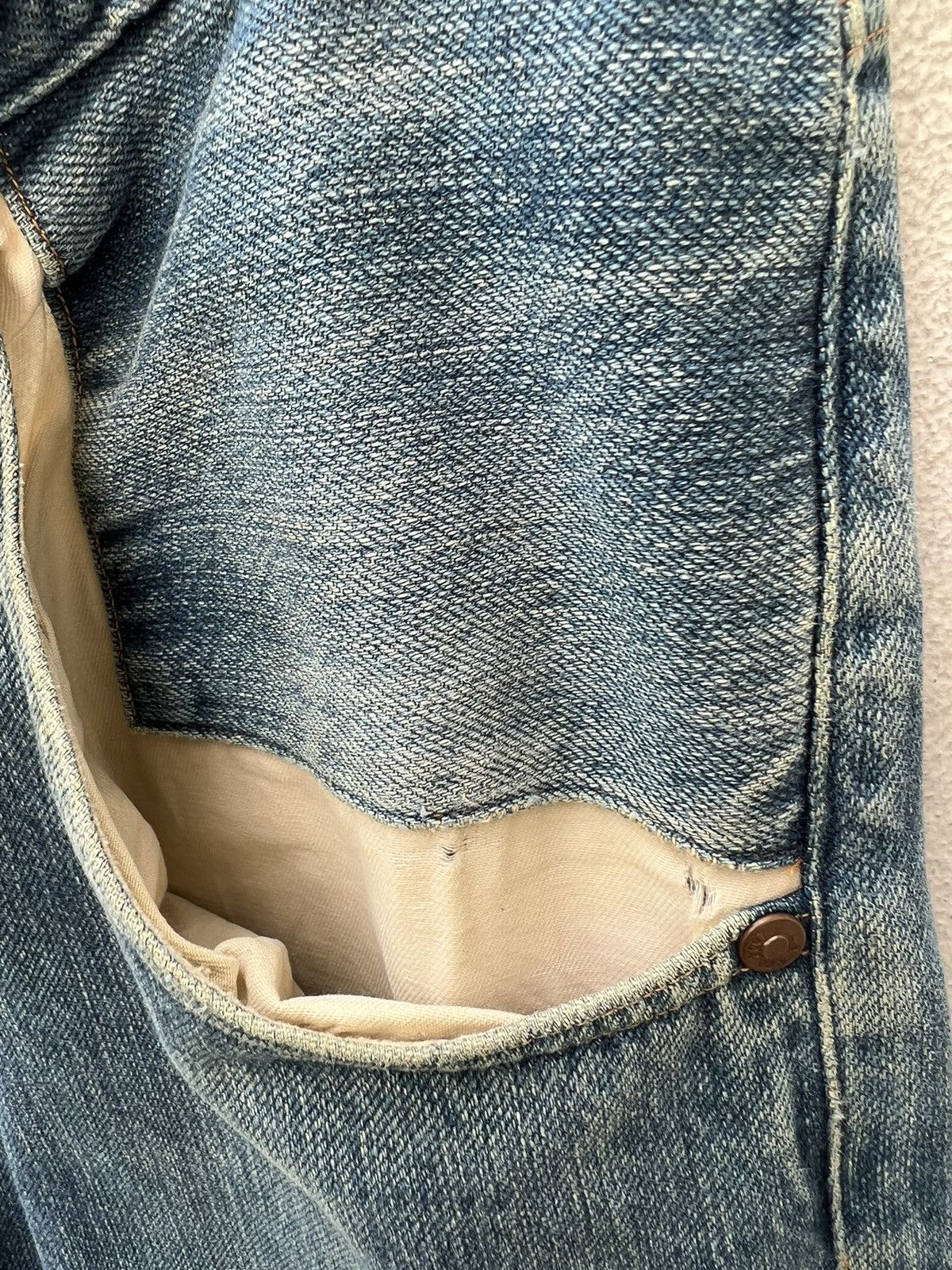 Levi's Levi's Red Made in Japan Jerky Patch Buttonfly Denim Jeans Size US 30 / EU 46 - 12 Thumbnail