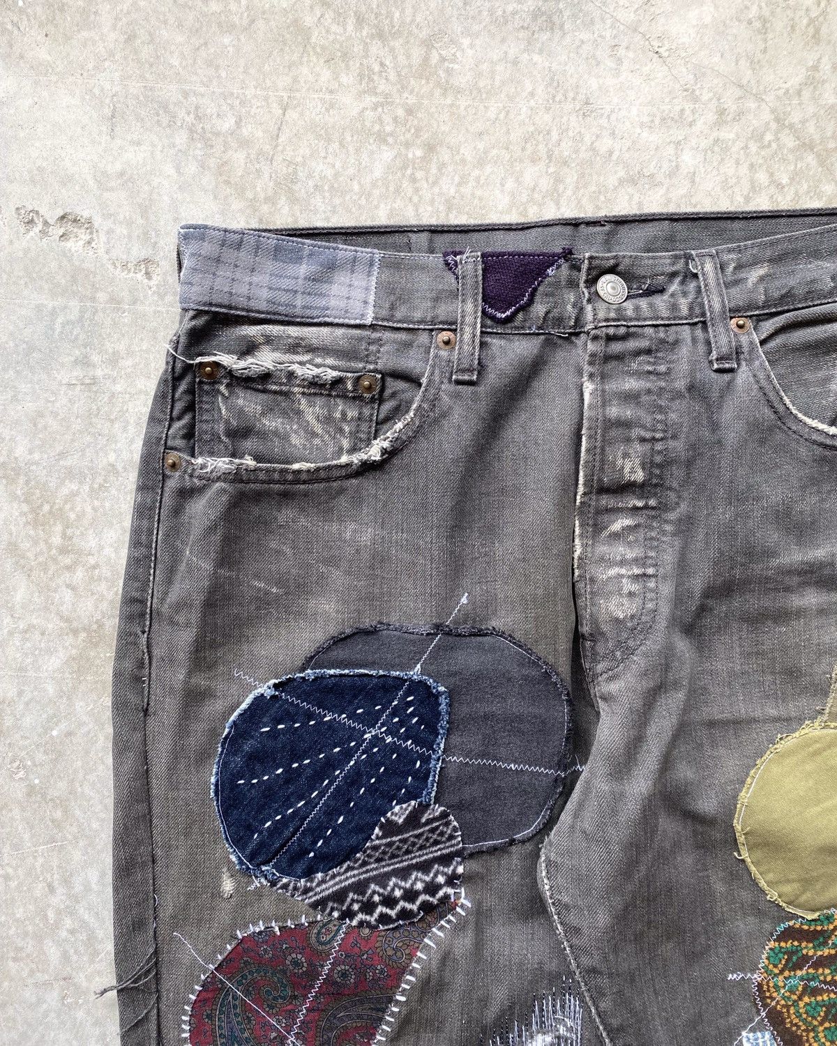 Levi's 1990s Faded Grey Levi's 501 Patched Jeans Size US 33 - 5 Thumbnail
