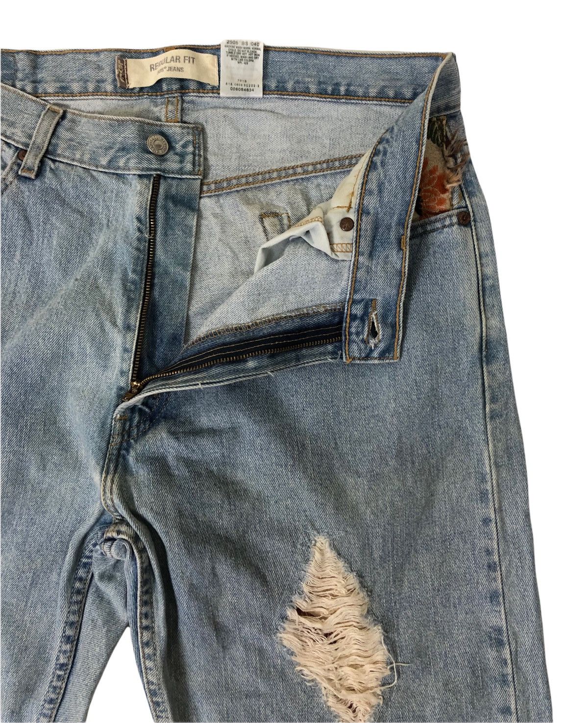 Levi's Levis 505 Distressed Denim Jeans Size US 35 - 7 Thumbnail