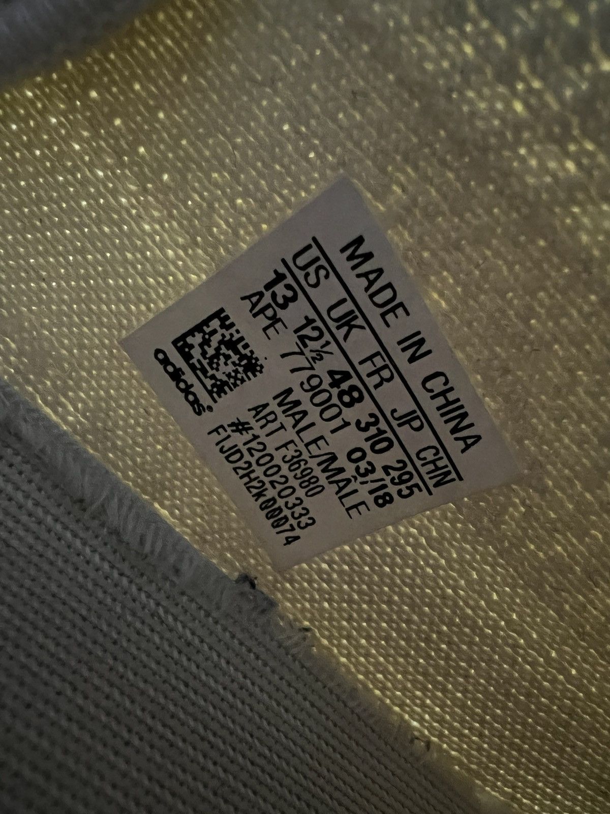 Adidas × Kanye West YEEZY BOOST 350 V2 BUTTER US 12 Size US 13 / EU 46 - 9 Thumbnail
