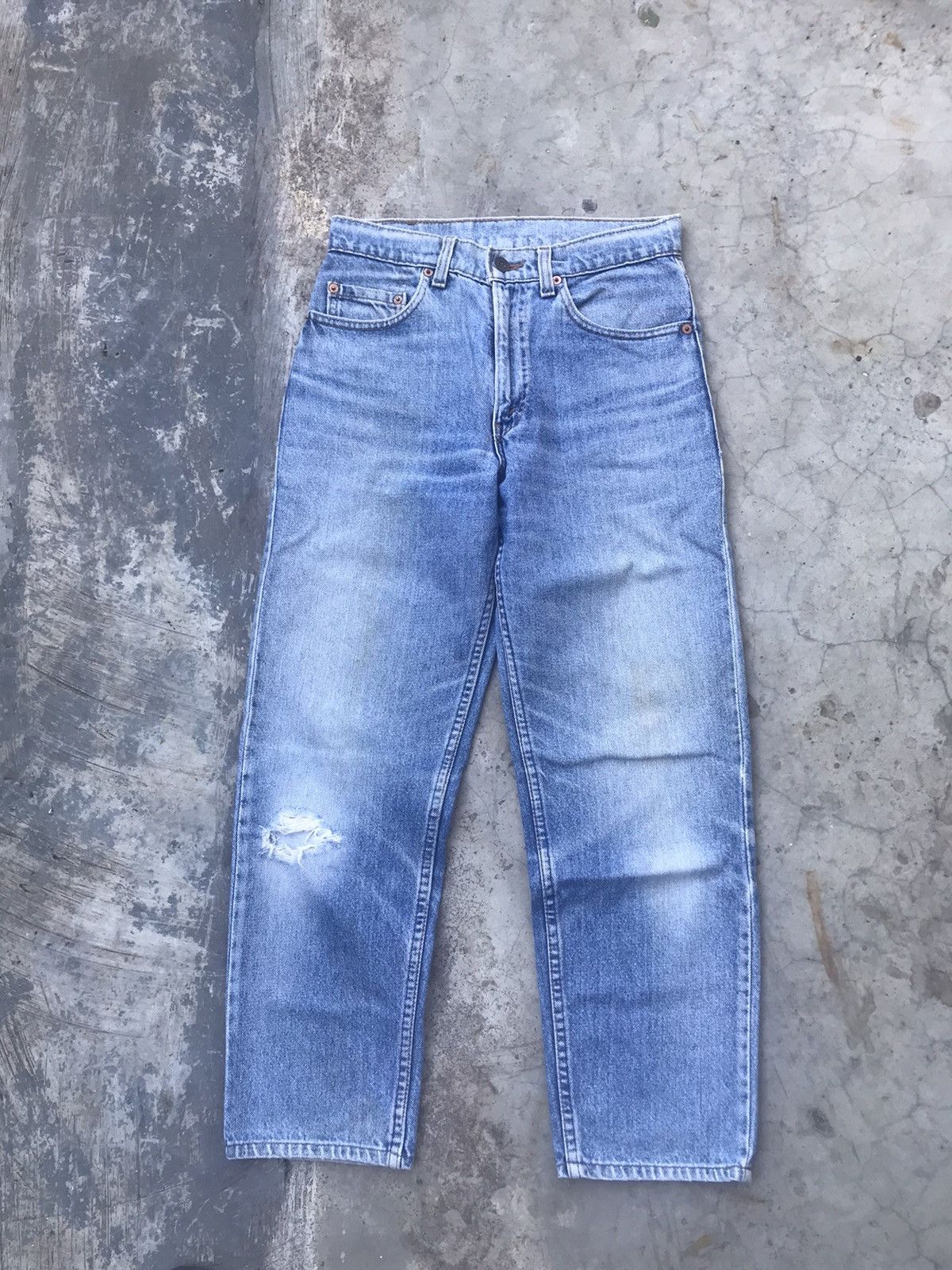 Levi's LIGHT WASH LEVIS 610 VINTAGE DISTRESSED DENIM JEANS W27 Size US 27 - 1 Thumbnail