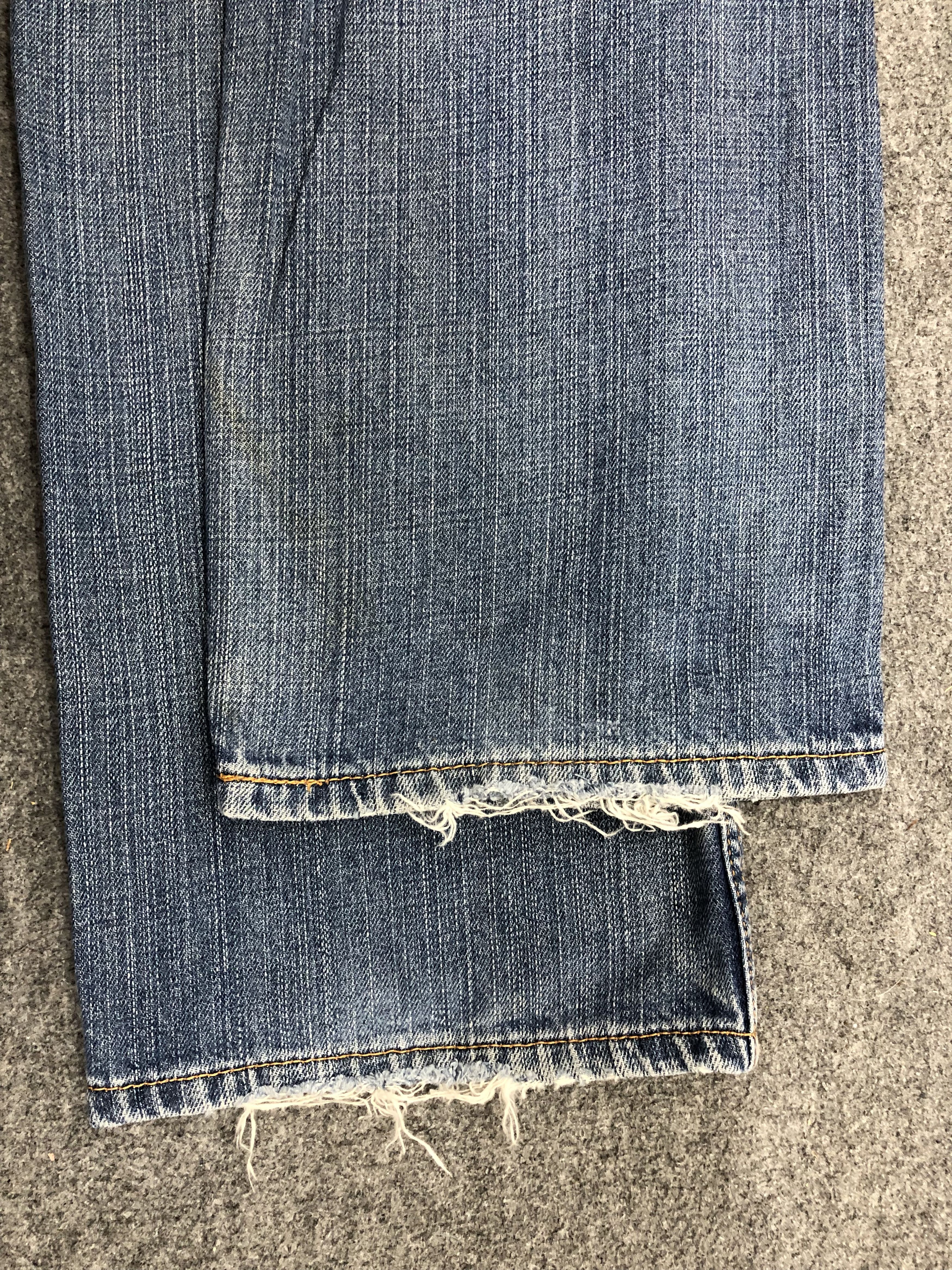 Levi's Vintage Levis 505 Denim DP1086 Size US 35 - 13 Thumbnail