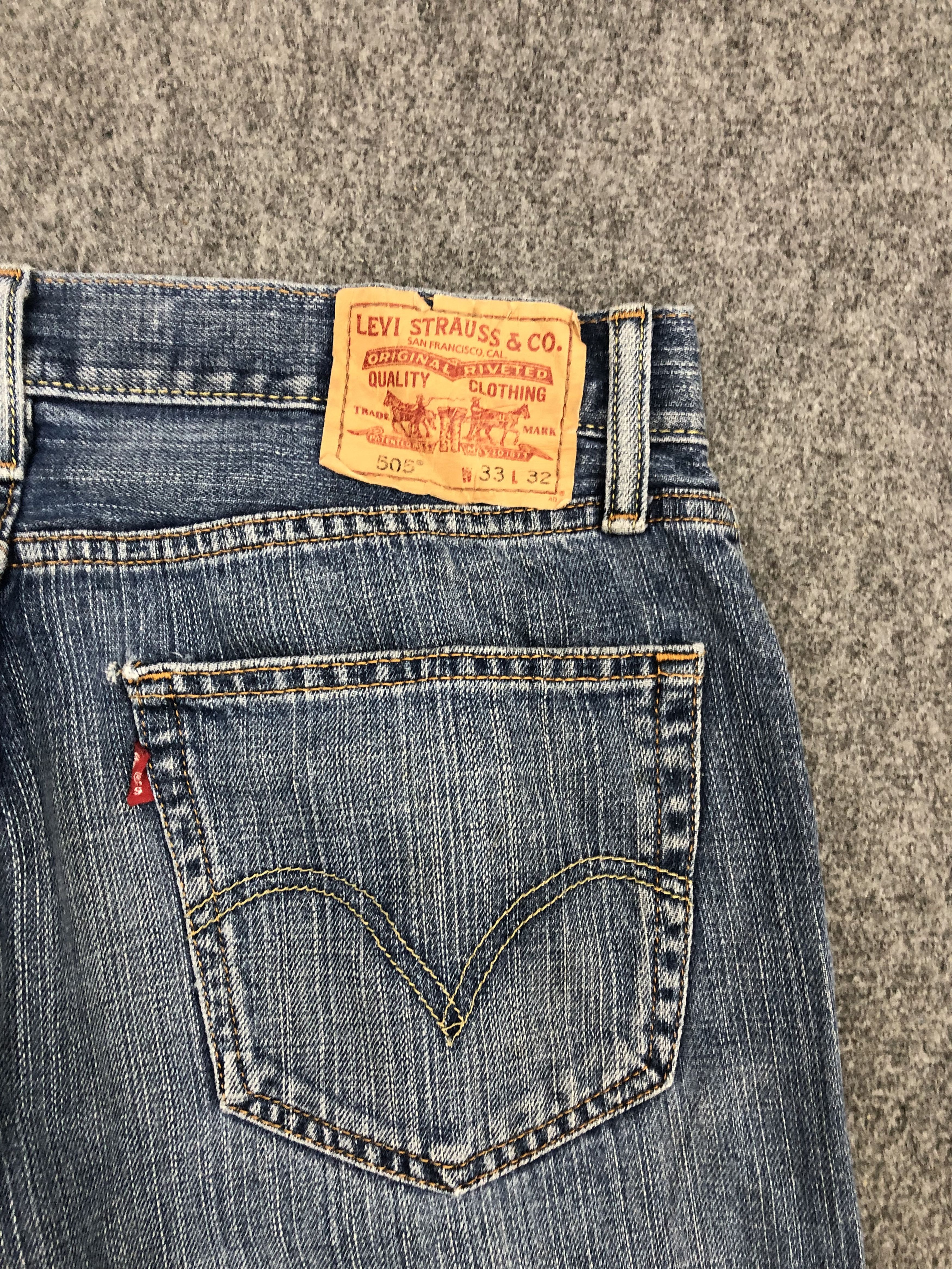 Levi's Vintage Levis 505 Denim DP1086 Size US 35 - 11 Thumbnail